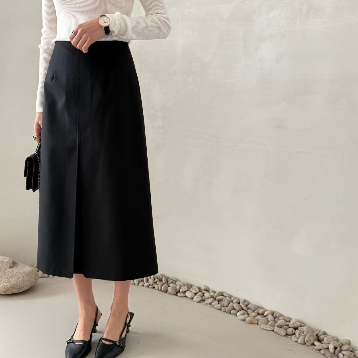經典黑前壓摺造型A字傘擺長裙-S-M