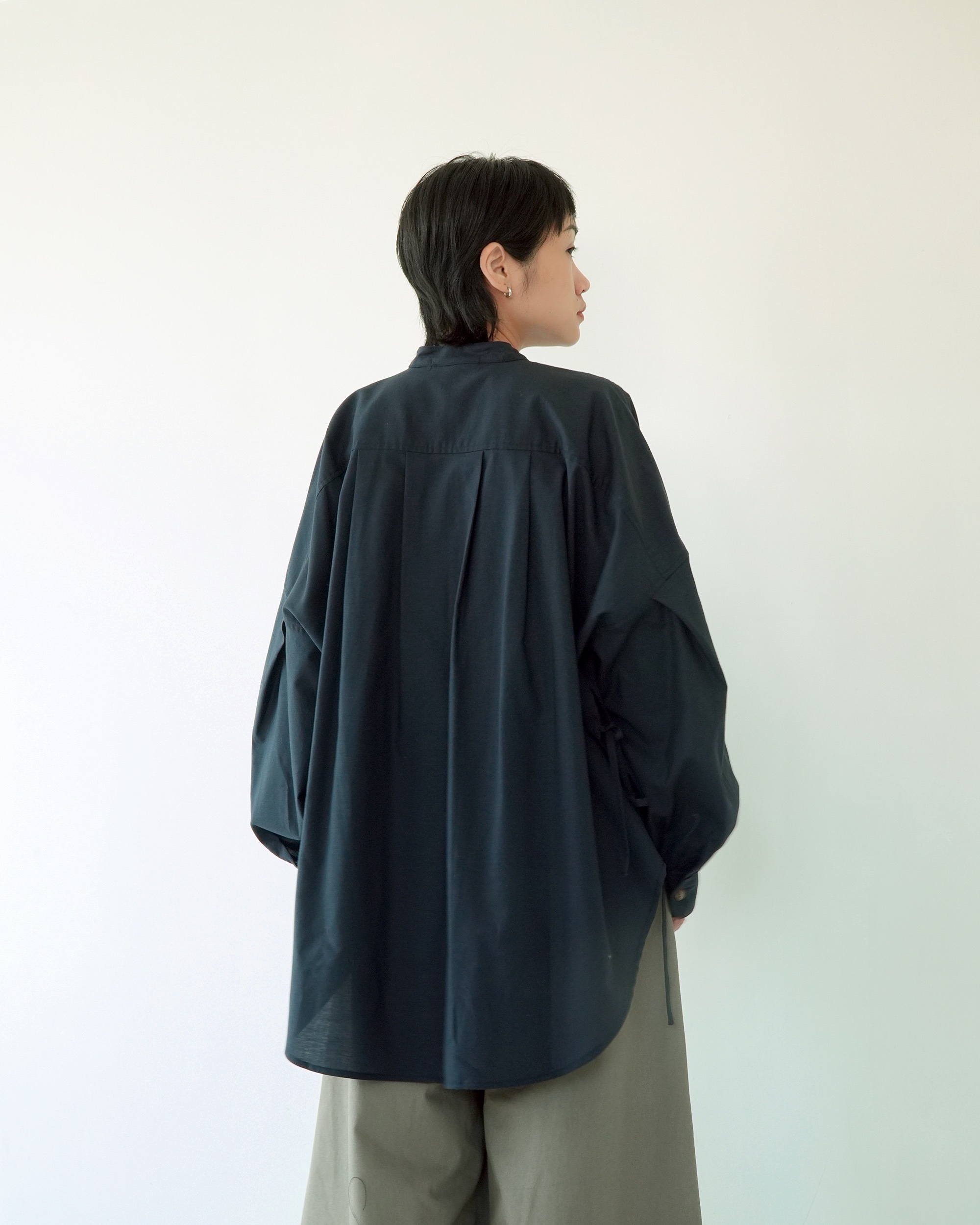 川 衣 WEAR BEING 兩側下擺綁帶衫 丈青