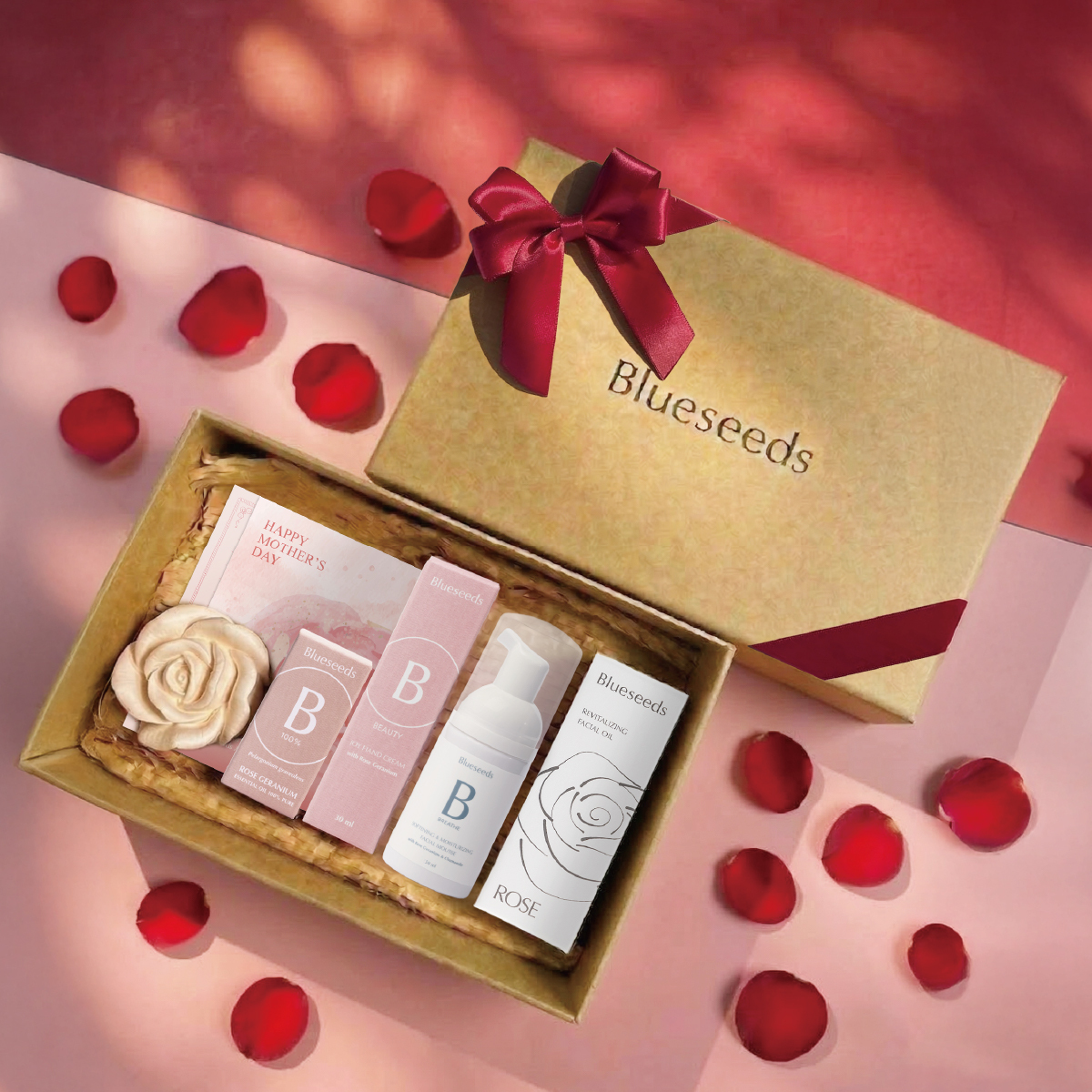 【玫瑰典藏禮盒】玫瑰天竺葵精油10ml+玫瑰精華液30ml+玫瑰天竺葵潔顏慕斯50ml+玫瑰天竺葵護手霜30ml+玫瑰擴香石+卡片