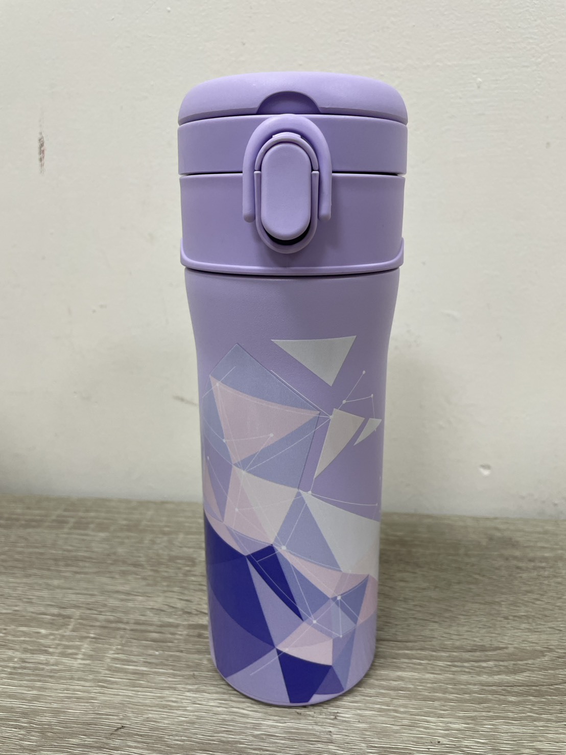 【福利瑕疵品售出，概不退換】淨瓷彈跳杯-設計款 550ML(S)  水晶迷紫