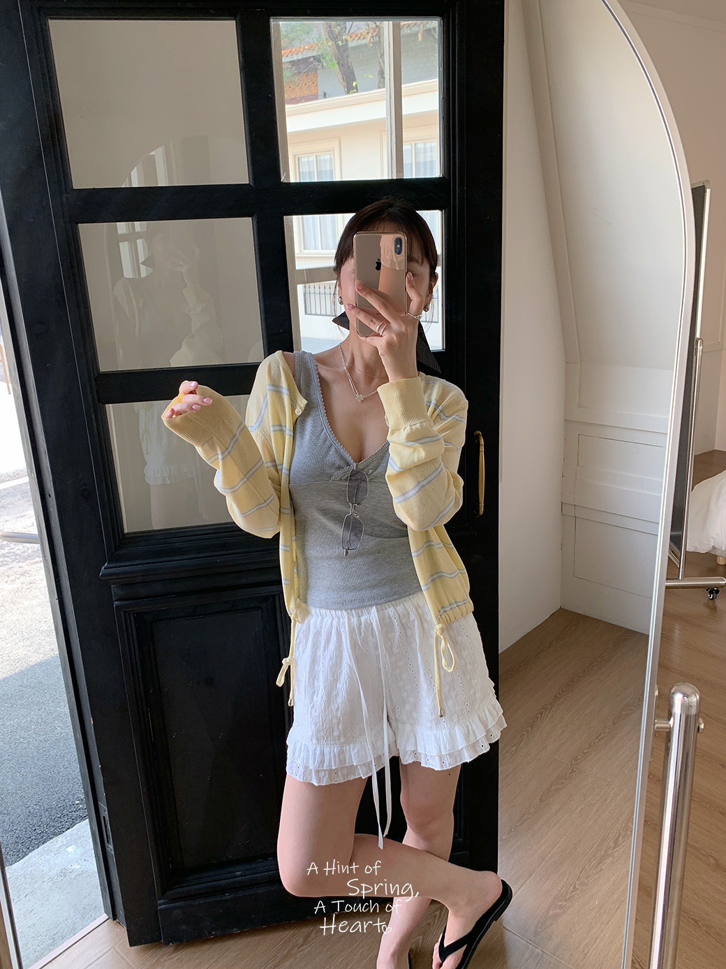 (G06)可愛蕾絲花花短褲-1色