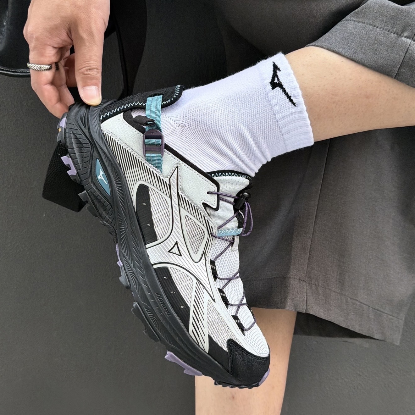 預訂 | Mizuno Racer Trail SE V2 灰黑色 越野涼鞋