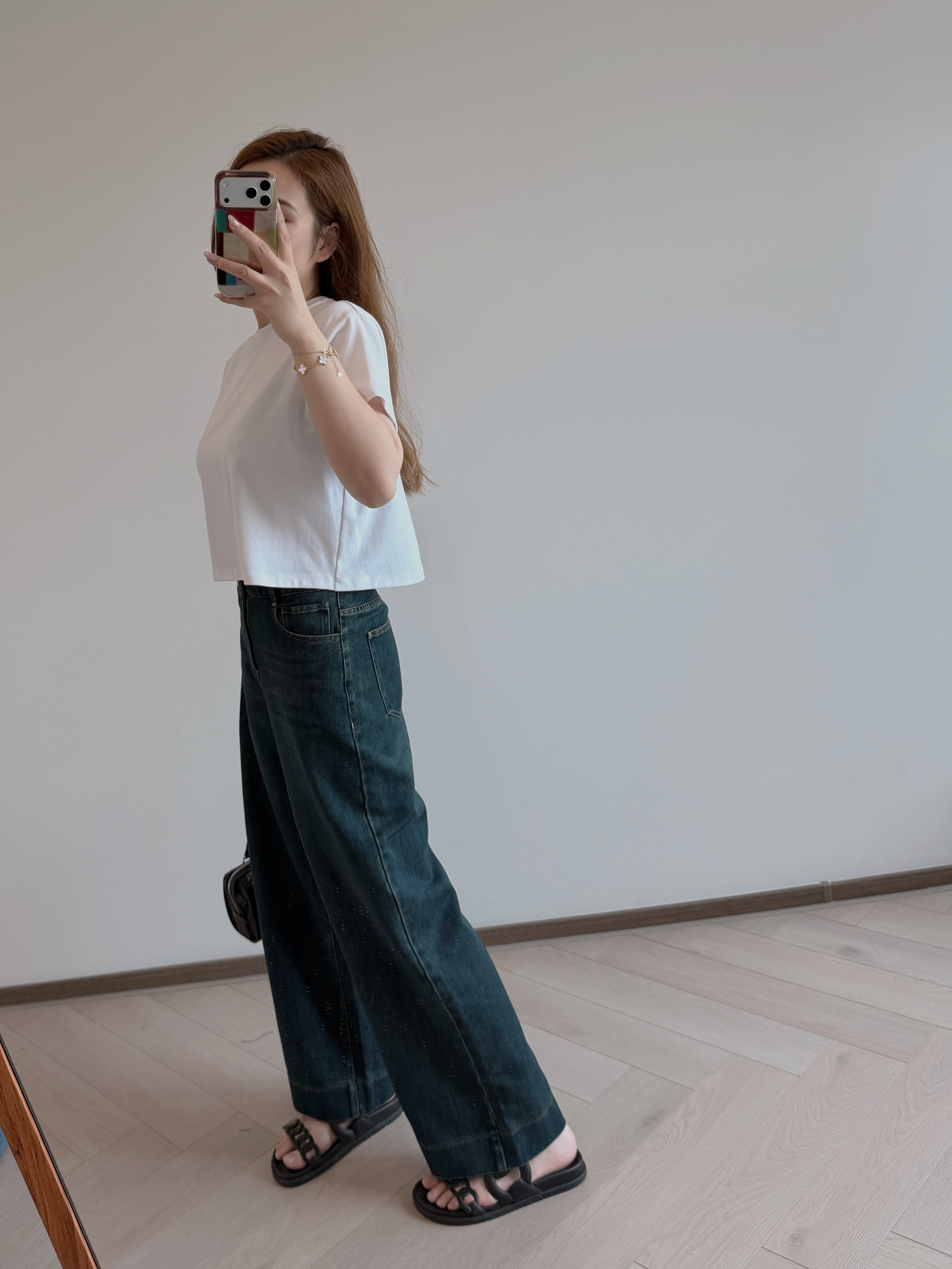 預售 7404 白色微寬鬆圓領Crop Tee