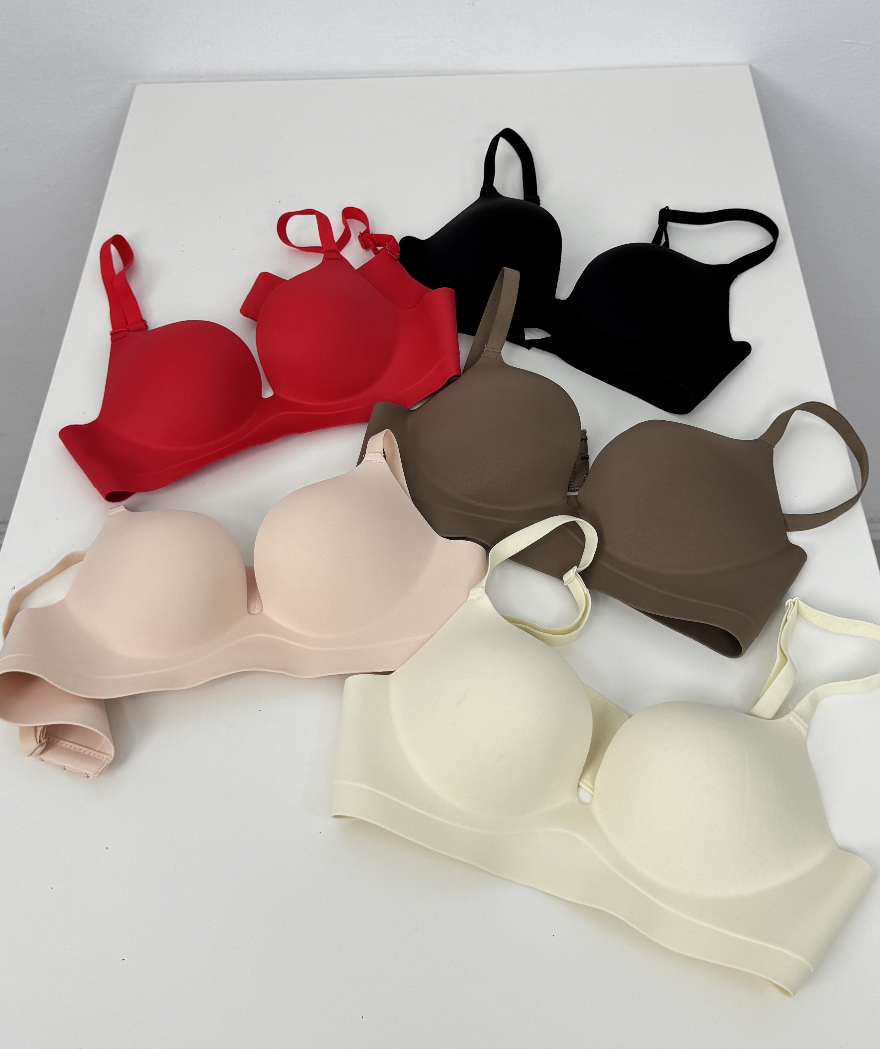 H09 售出破千件🔥預購超集中聚攏無痕內衣