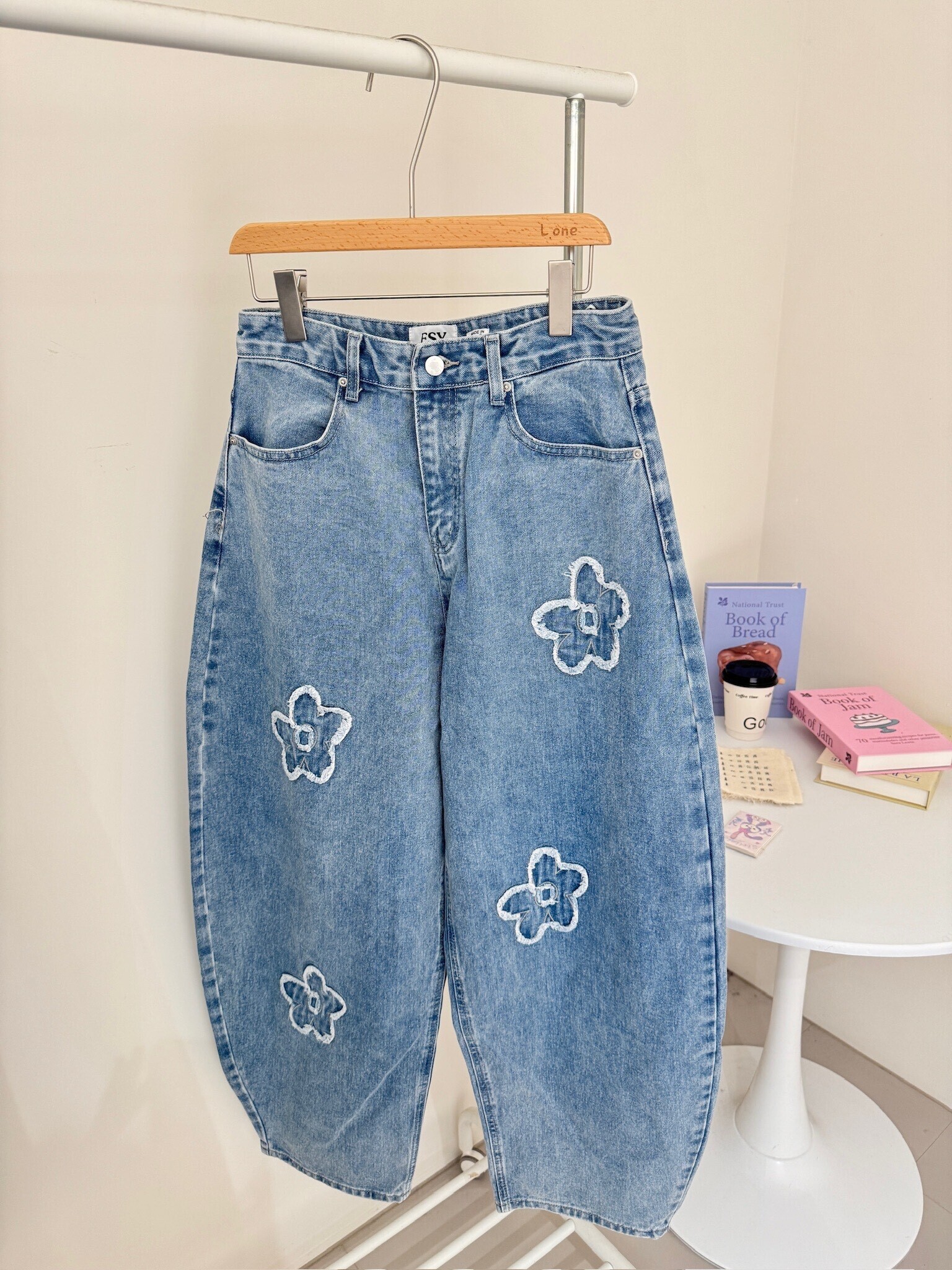 花花彎刀牛仔褲