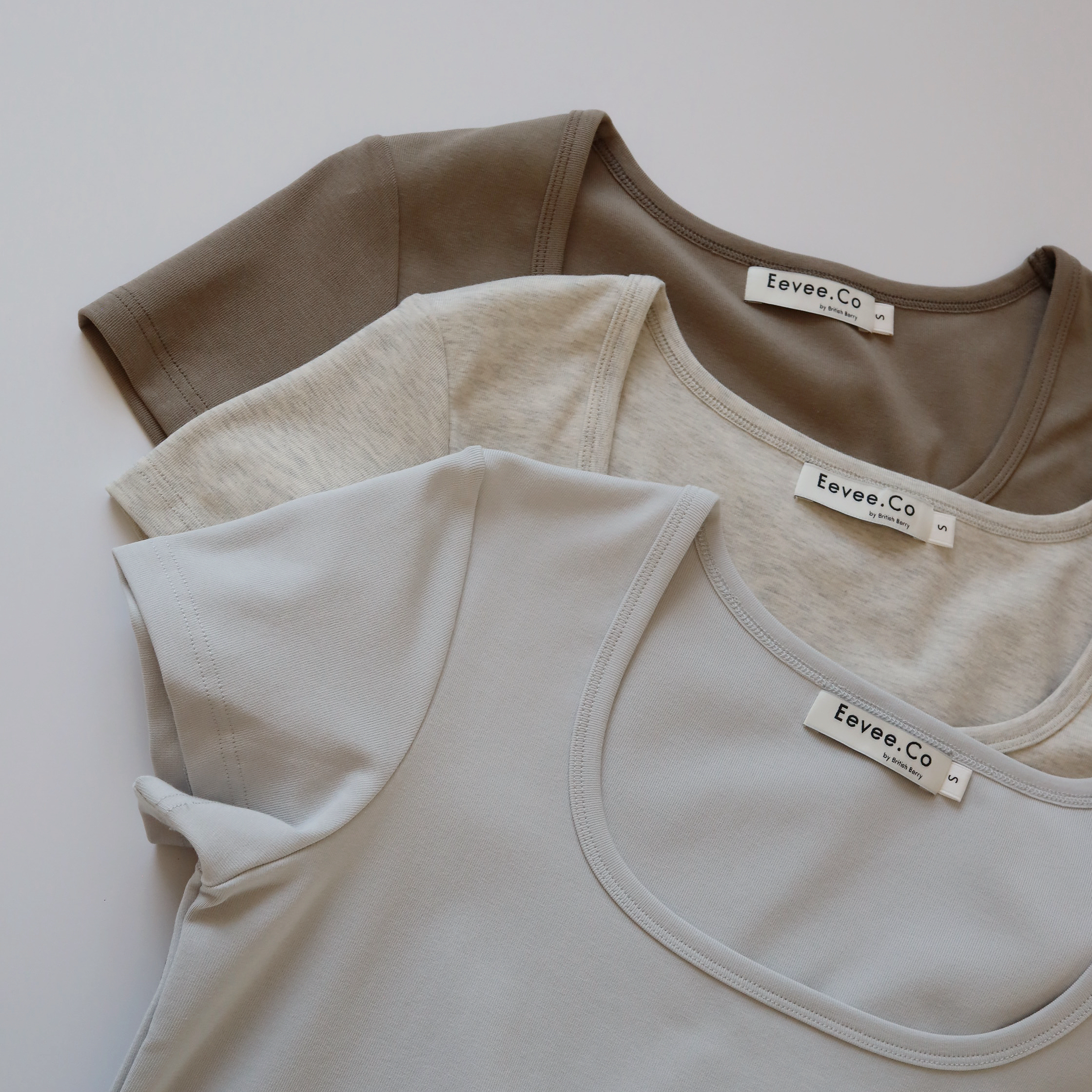 預售 7405 新版本鎖骨Tee