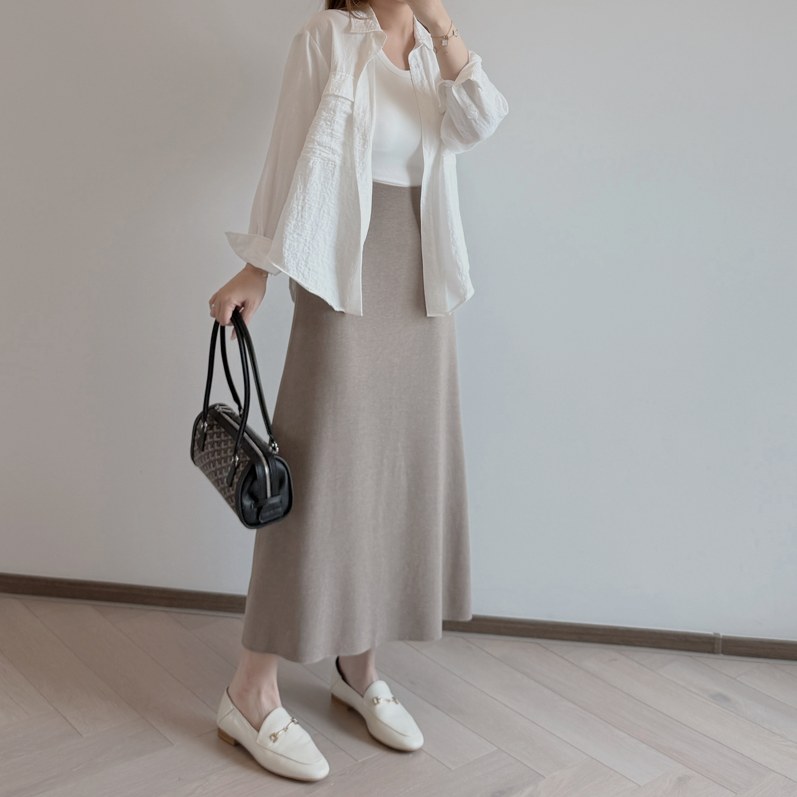 現貨 7392 薄款燕麥色針織休閒長裙