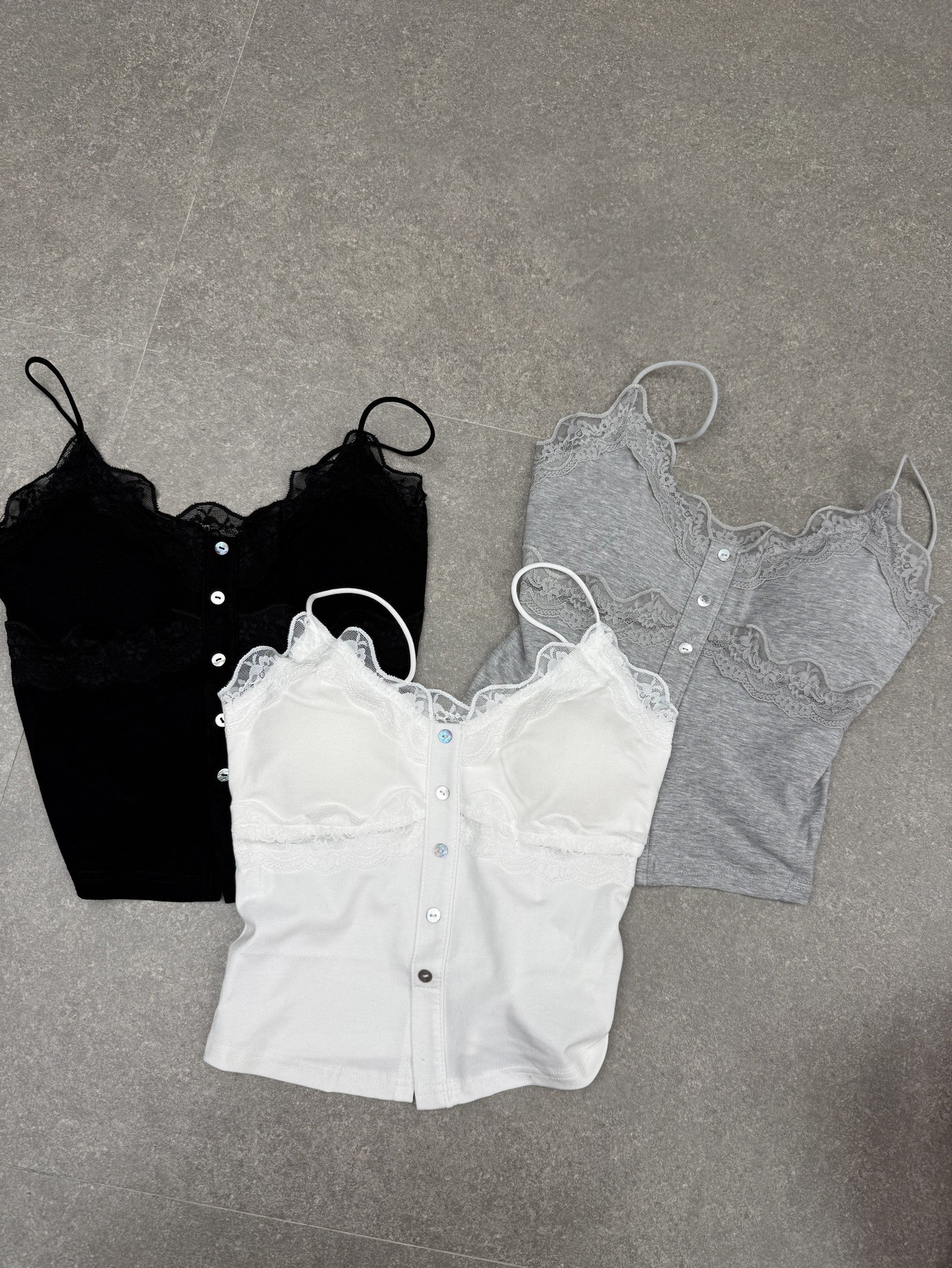 貝殼釦細肩純棉小可愛