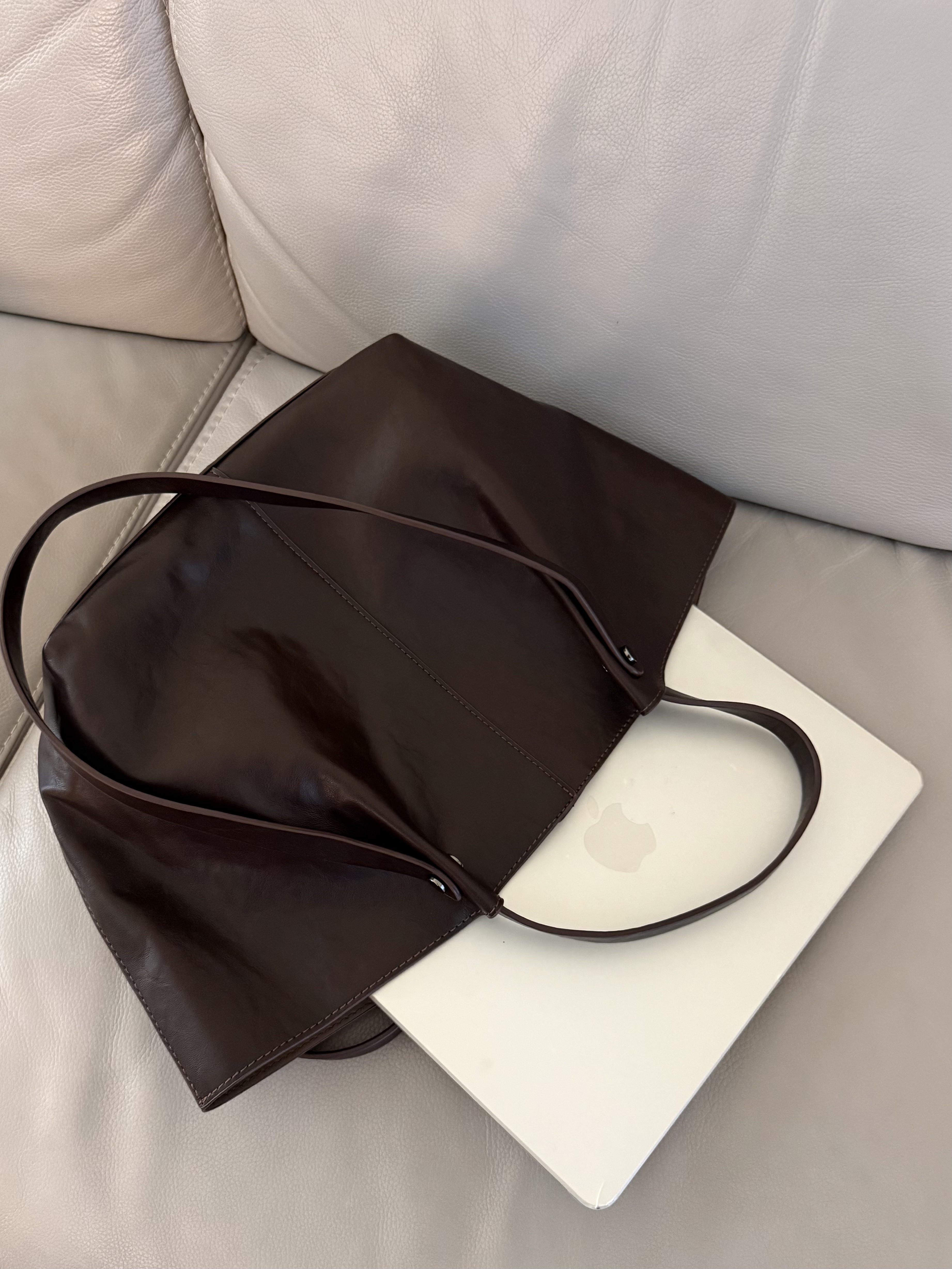 大容量側肩包 (咖)