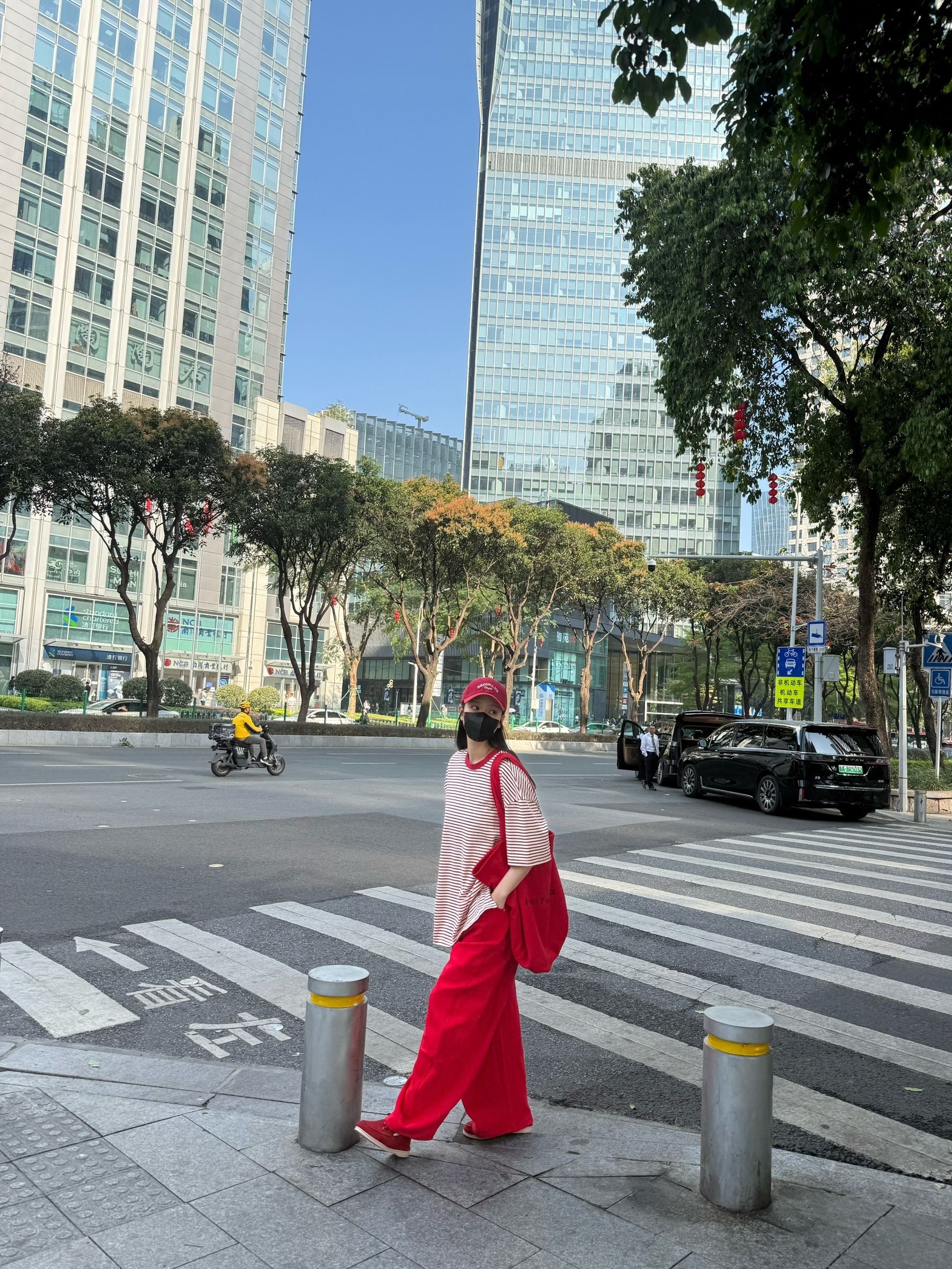 紅色細條紋重磅棉大學Ｔ