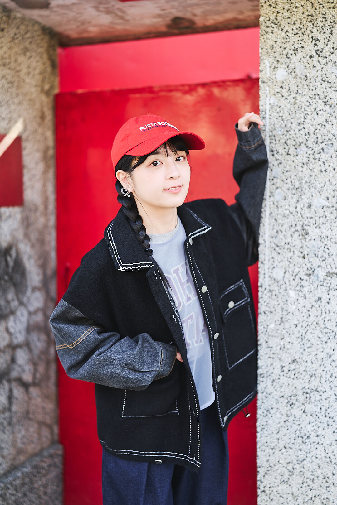 (限量)陪你的日子！撞色車線丹寧拼接夾克(三色-濃黑)