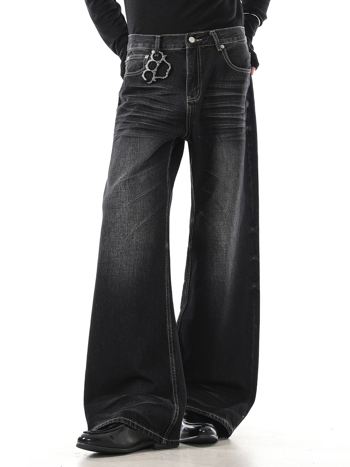 - SIMPLEACTION - cleanfit做舊水洗微喇牛仔褲