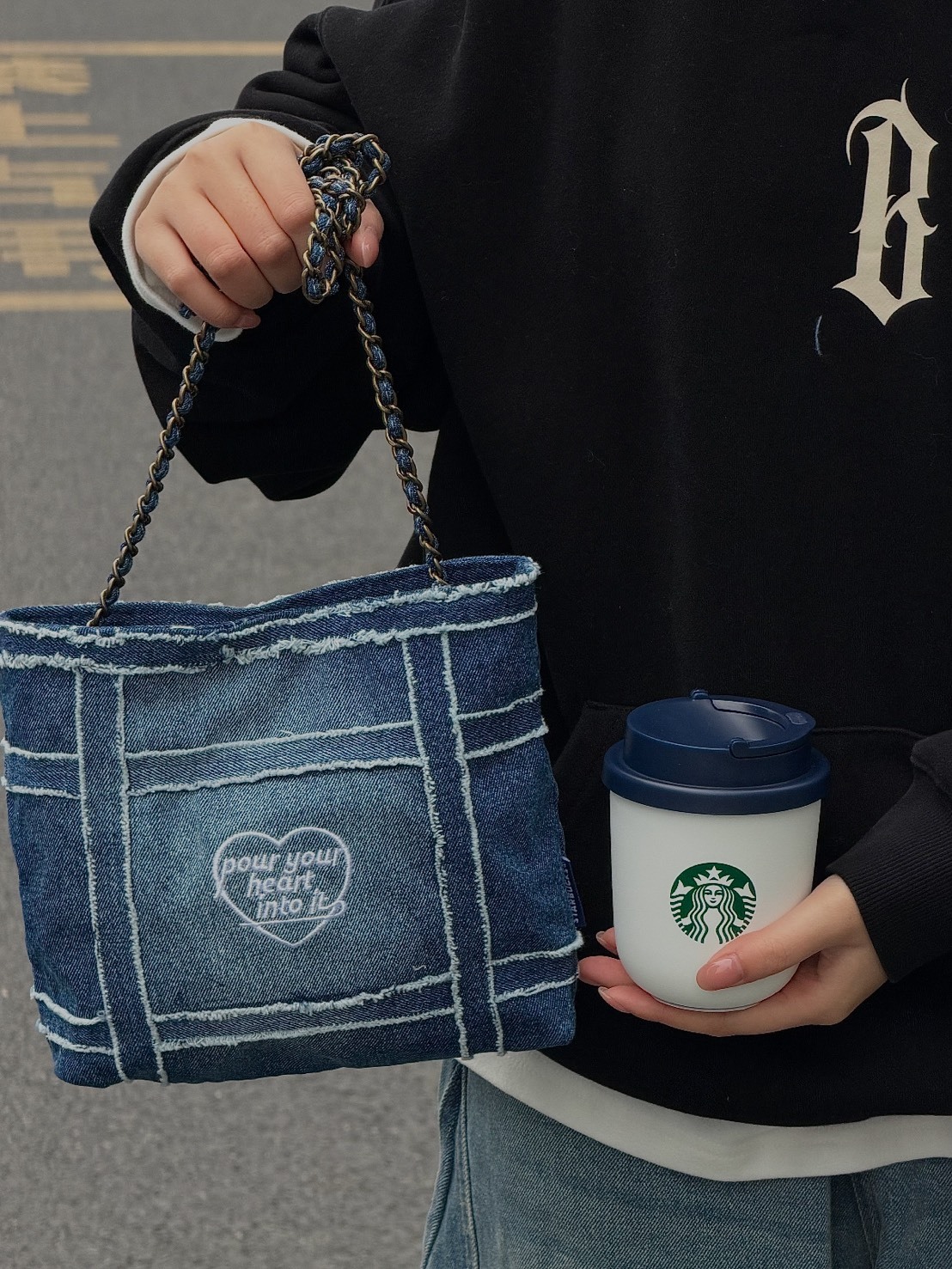 STARBUCKS 星巴克 丹寧星咖系列 隨行杯 配愛心鏈條包 280ML