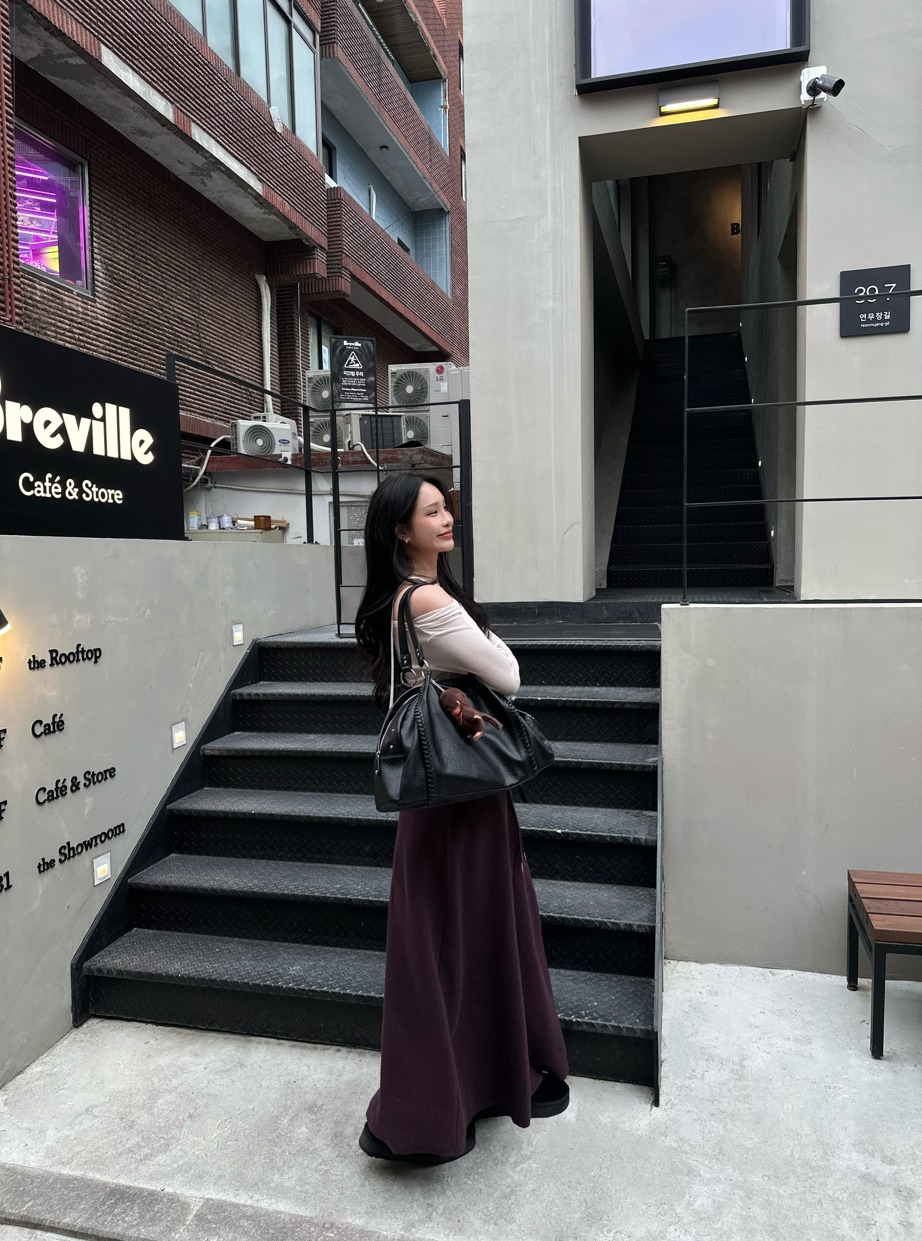 N21 反摺釦造型棉長裙 (酒紅)