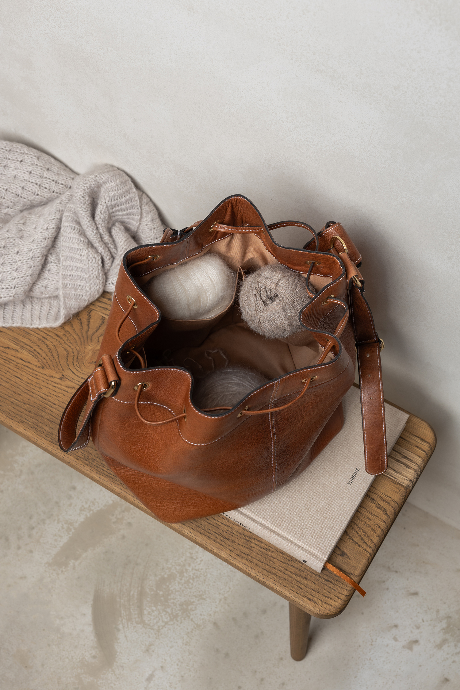 Project 20 水桶包 -Re.Designed