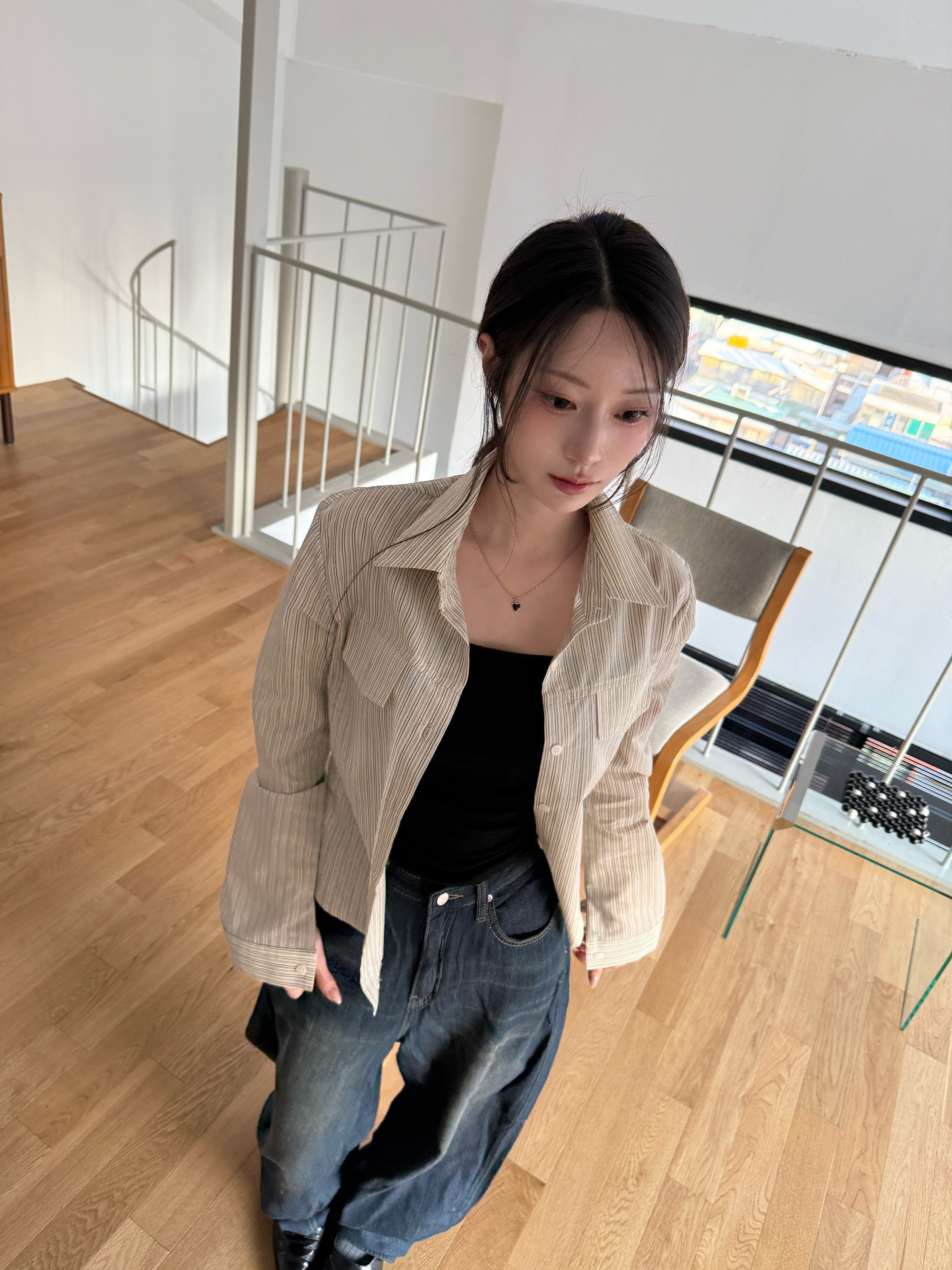 N13 霧白直紋襯衫