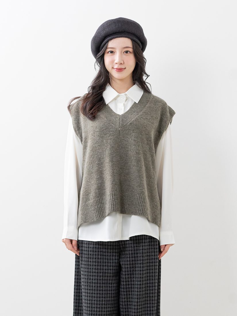 摩卡慕斯V領下擺開衩針織背心
