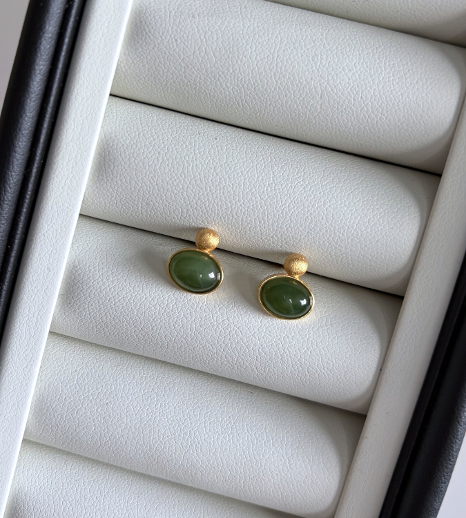 碧玉耳釘