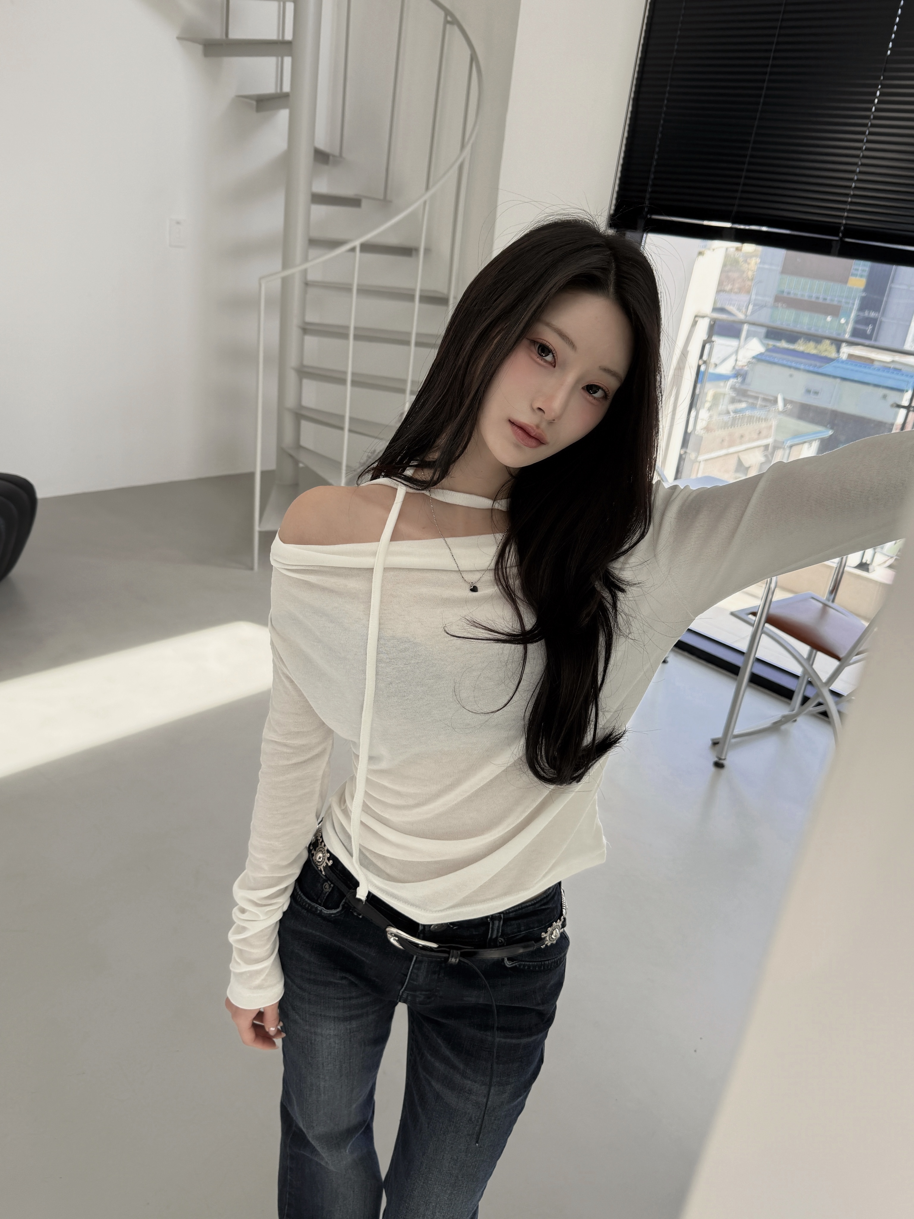 N08 絕美推薦 盪領綁帶上衣 (白)