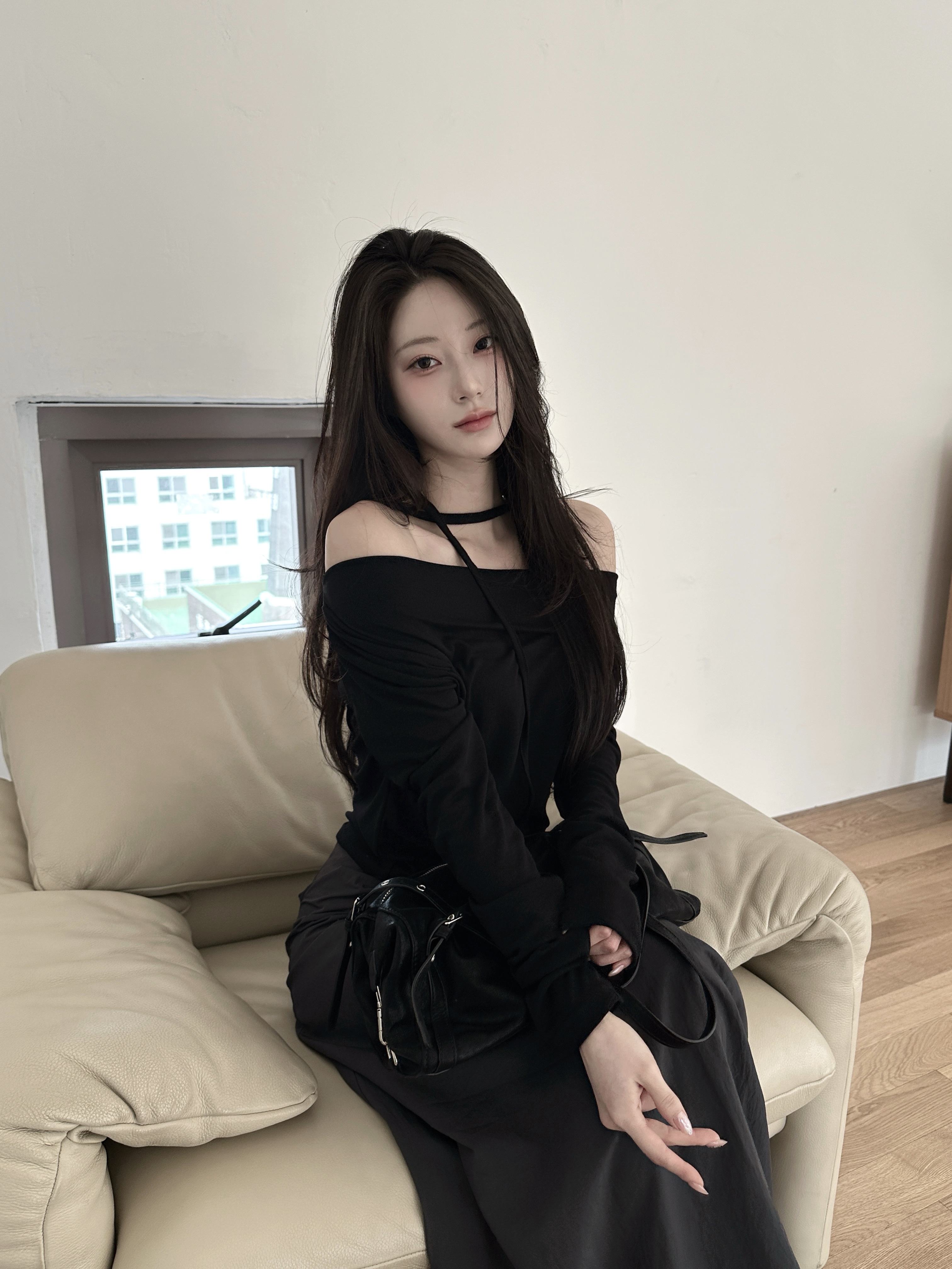 N08 絕美推薦 盪領綁帶上衣 (黑)