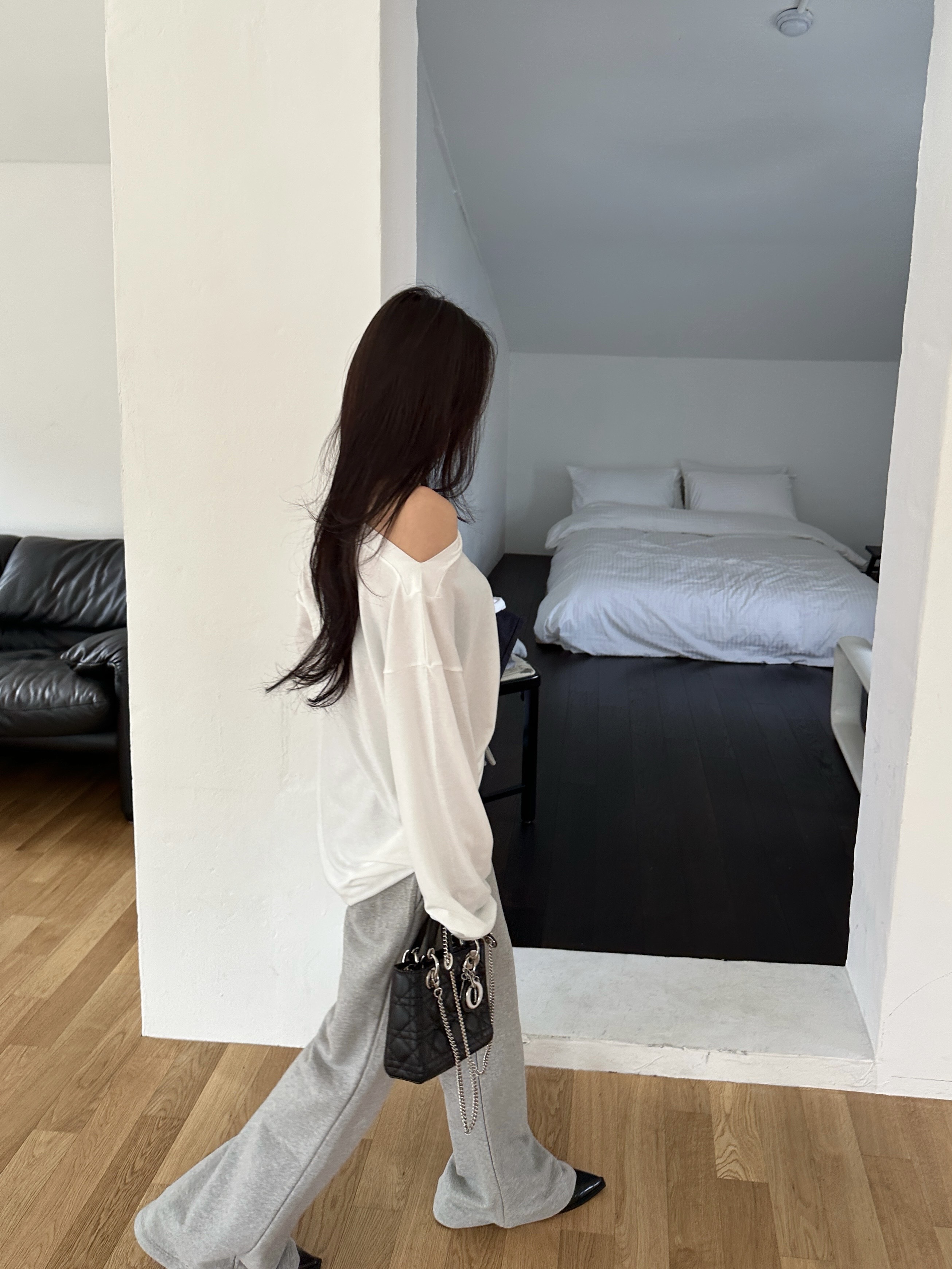 N07 舒服鬆弛感 斜肩一字領長袖 (白)