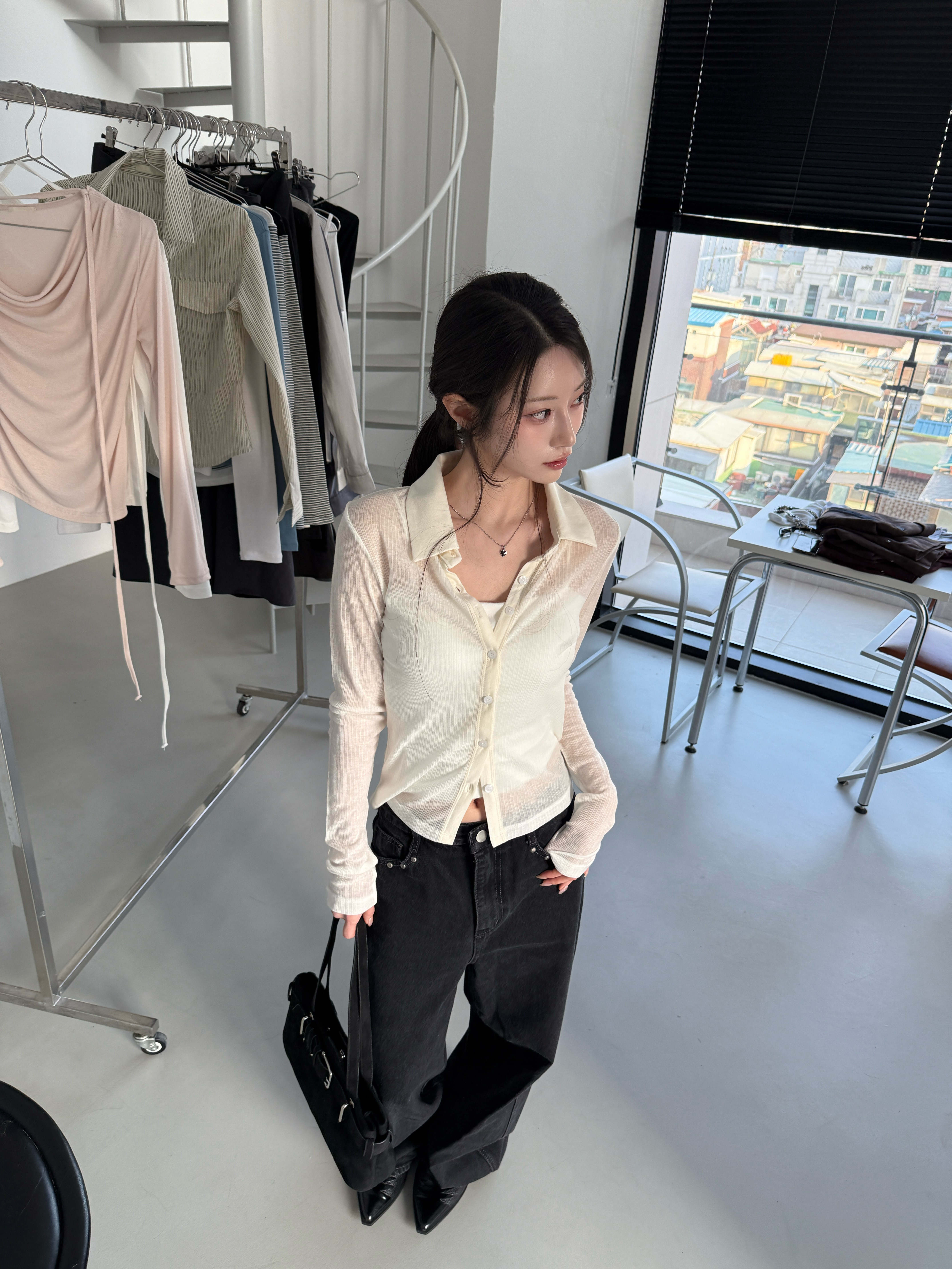 N04 不一樣的透膚上衣 (白)