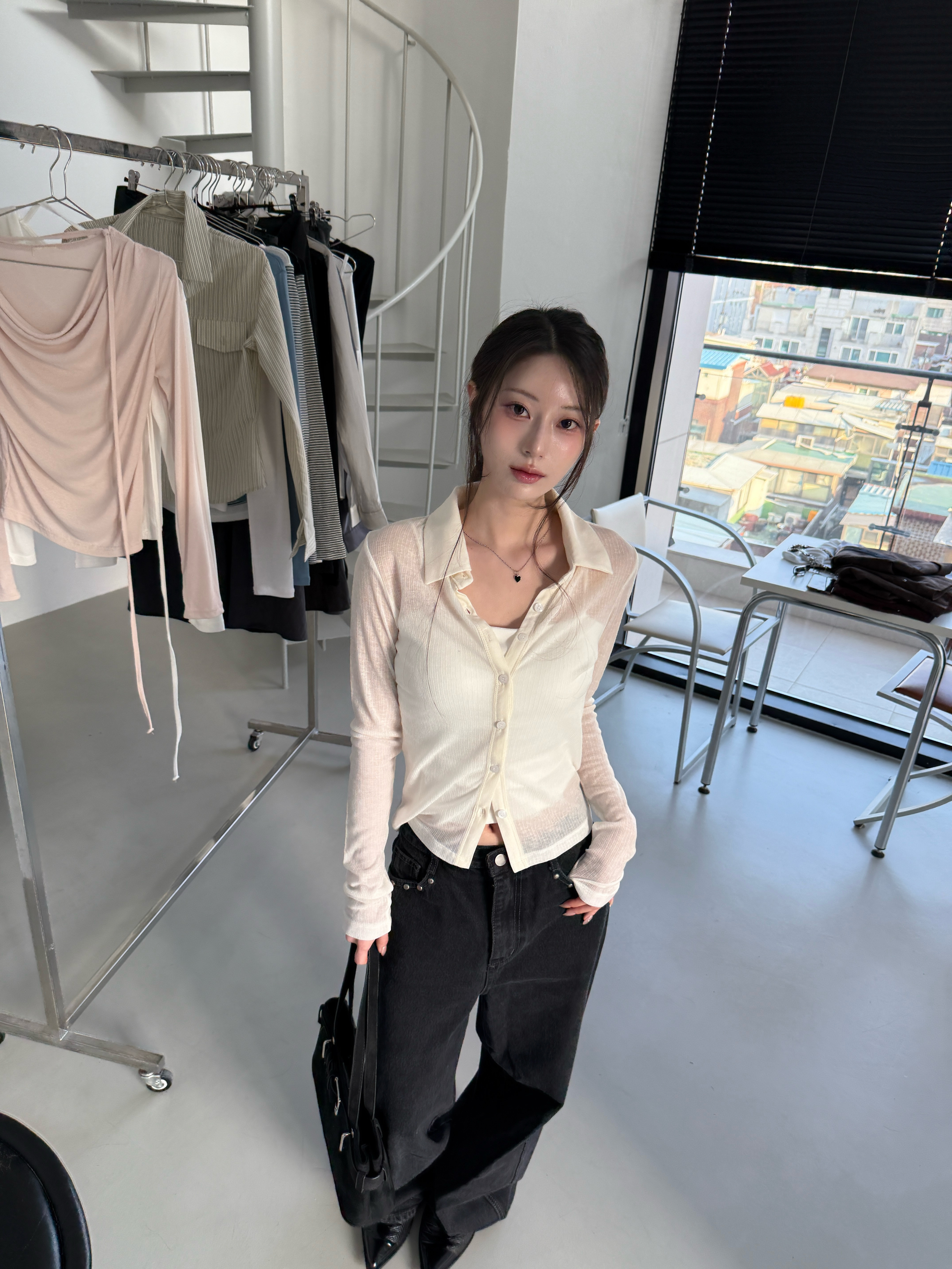 N04 不一樣的透膚上衣 (白)