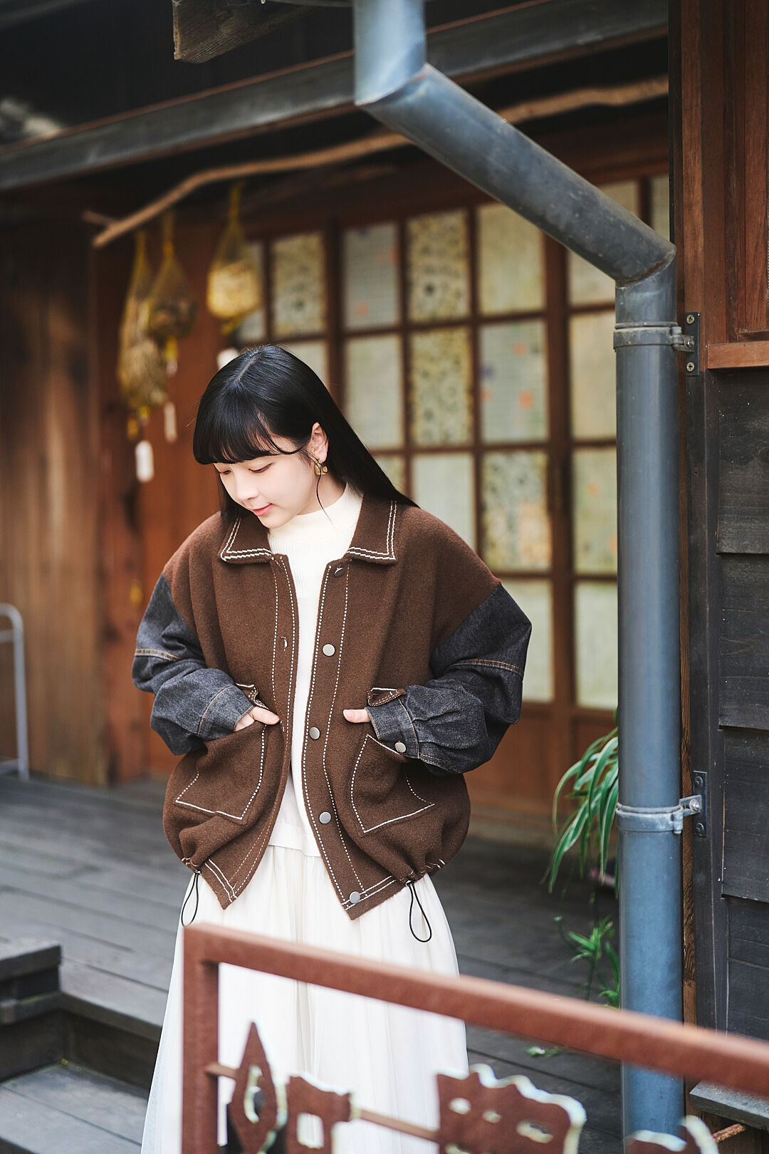 (限量)陪你的日子！撞色車線丹寧拼接夾克(三色-布朗棕)