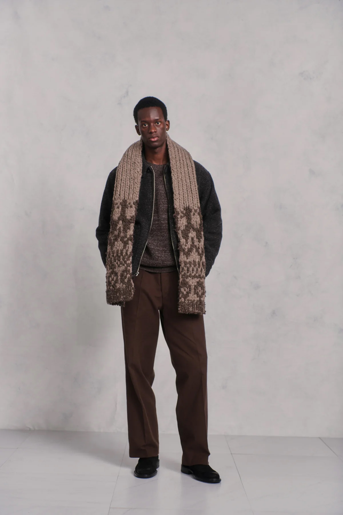 OLD JOE NORDIC HAND SWEATER SCARF