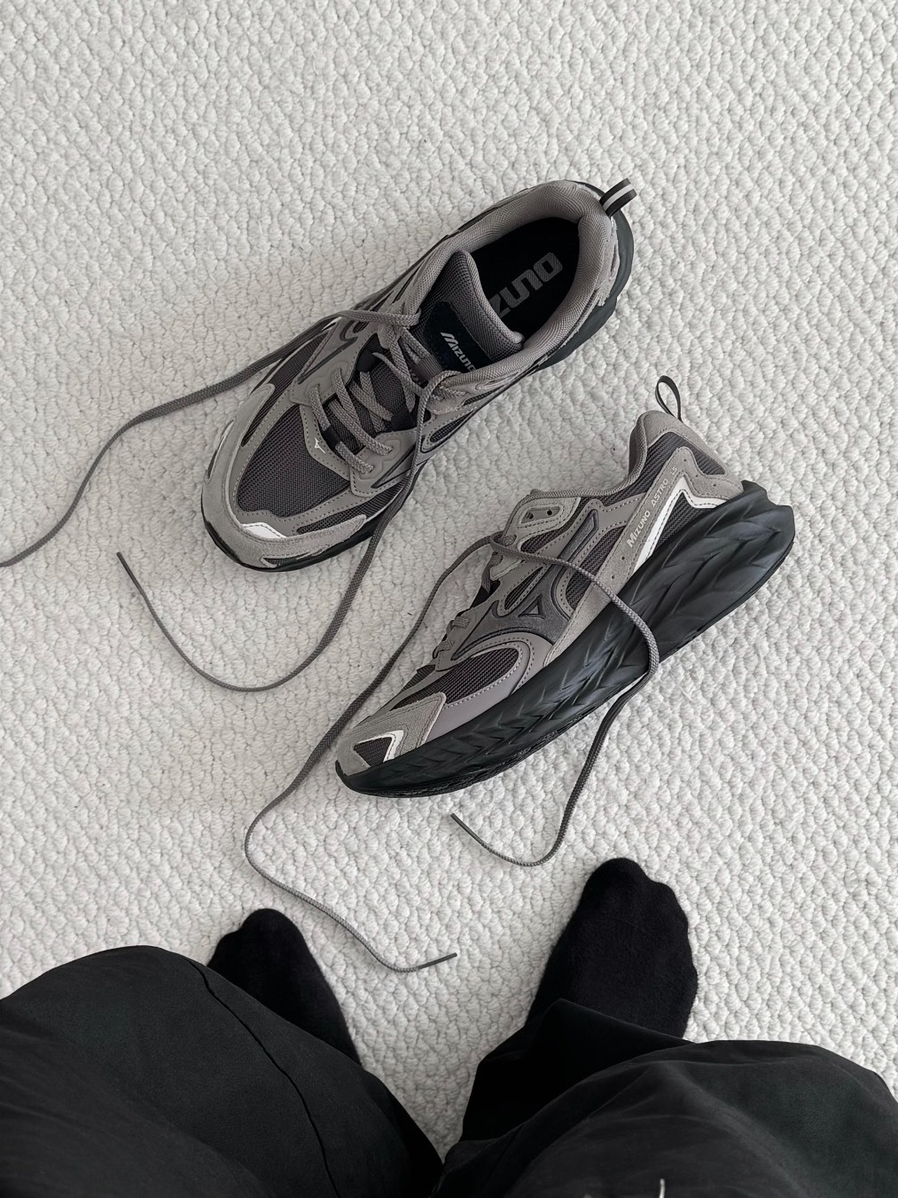 MIZUNO ASTRO LS 機能鞋 淺灰 輪胎齒 增高 芝麻黑灰