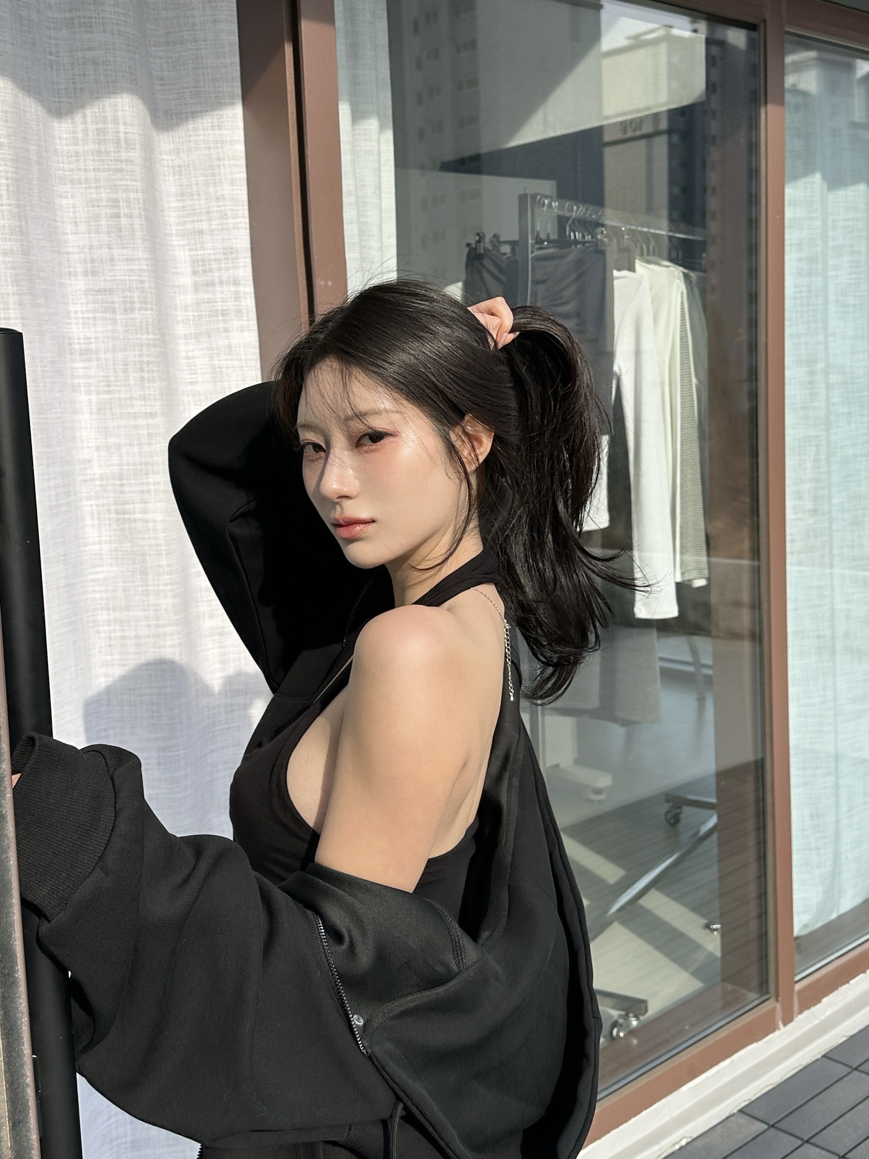 N02 Night Date扭結背心 (黑)