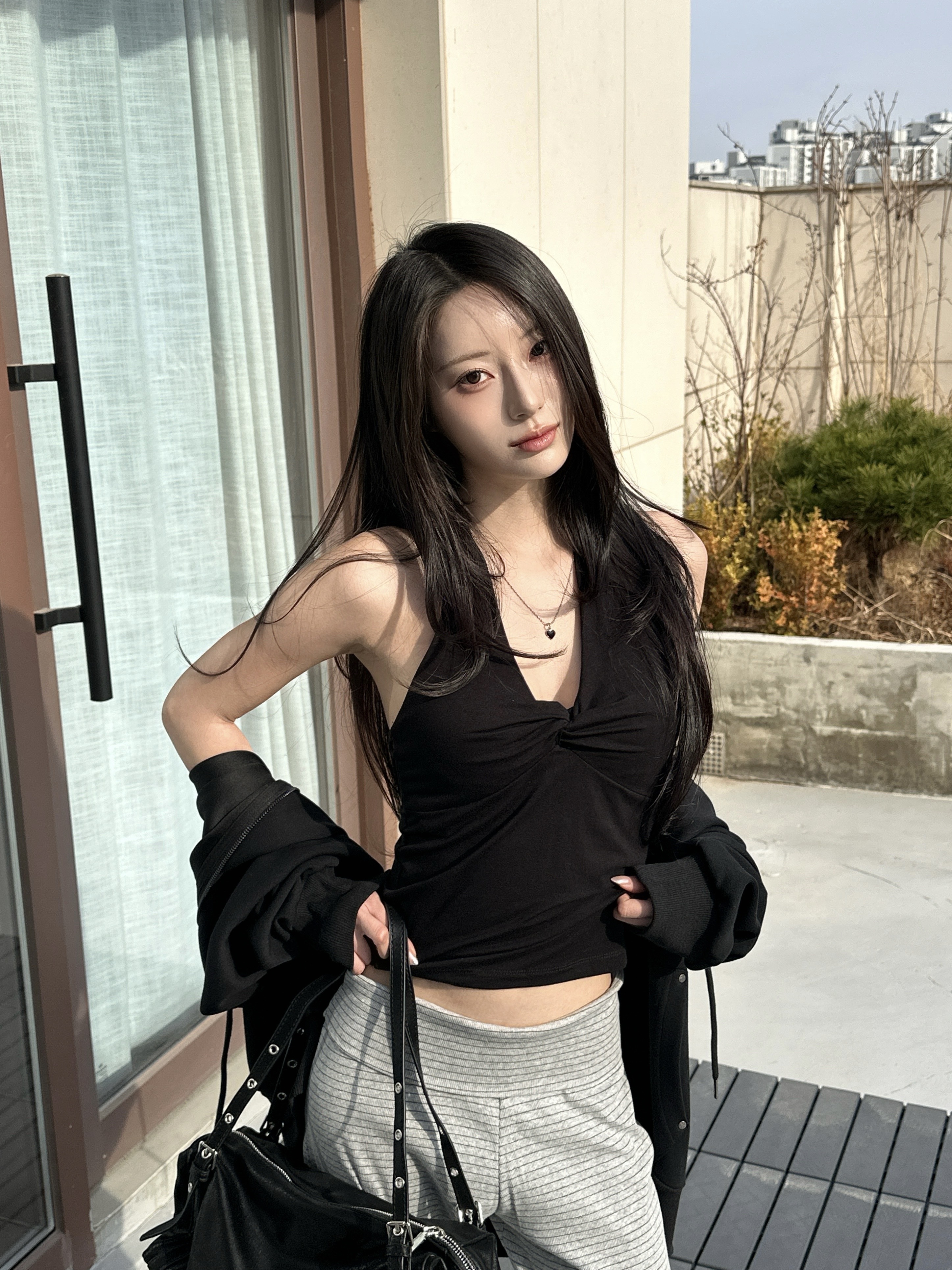 N02 Night Date扭結背心 (黑)