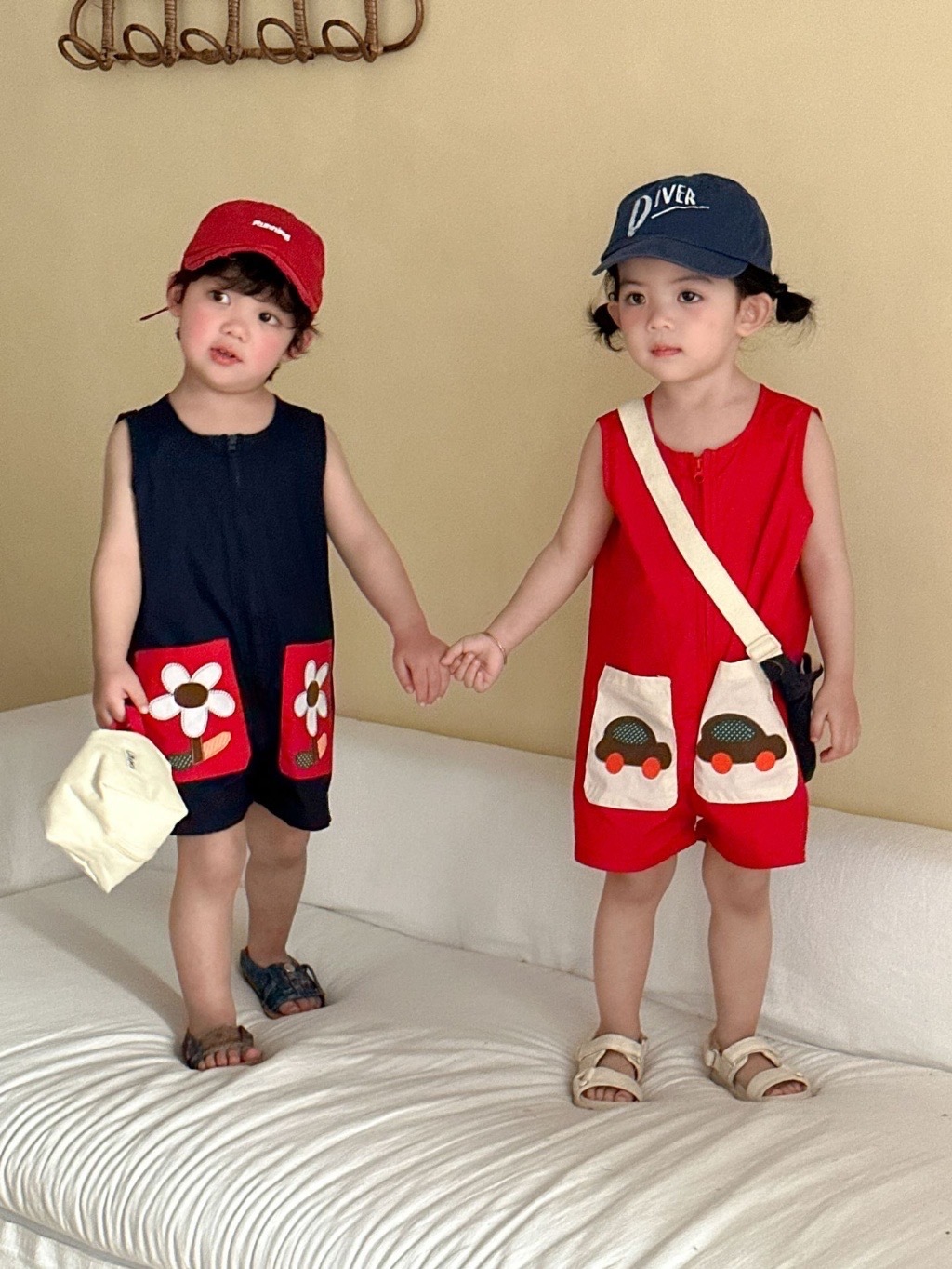 可愛俏皮兄弟姐妹連身褲 / 2色