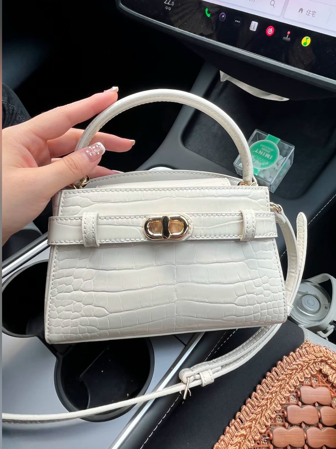 CHARLES & KEITH 小CK 鰐魚紋 凱莉包