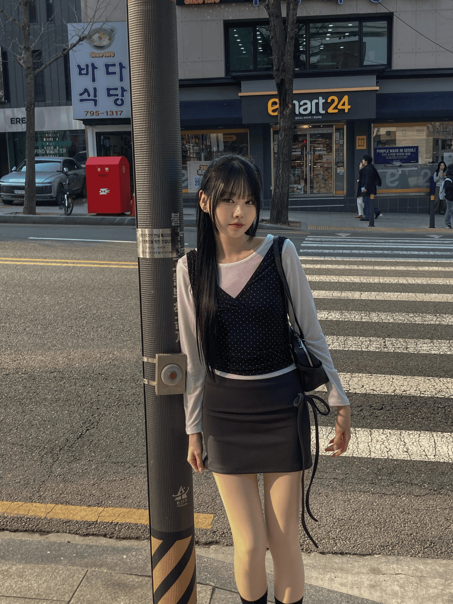 V-neck Polka Dots Co-Ord Set〈🇰🇷DAY 2〉