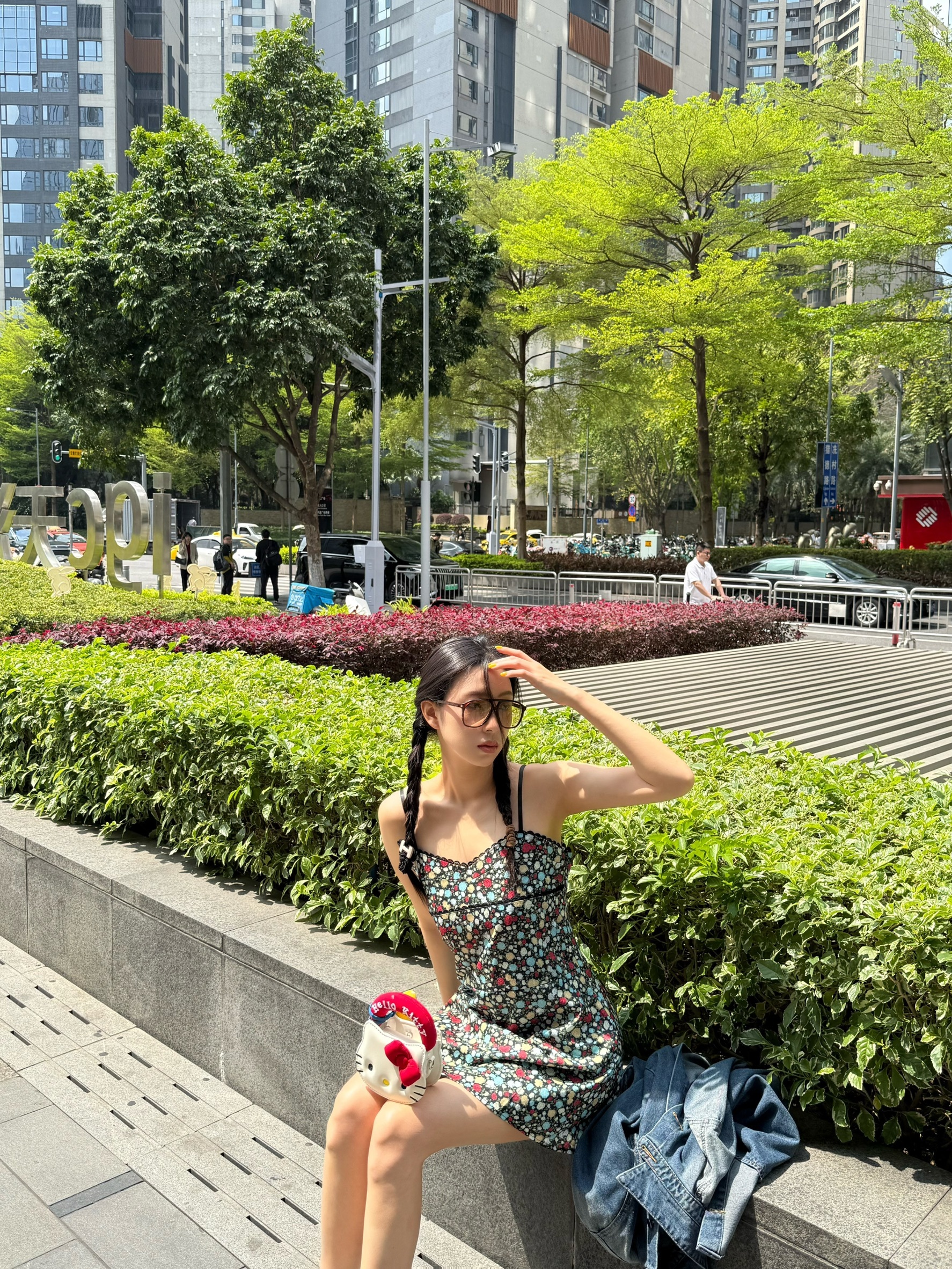 春暖花開細肩小洋裝