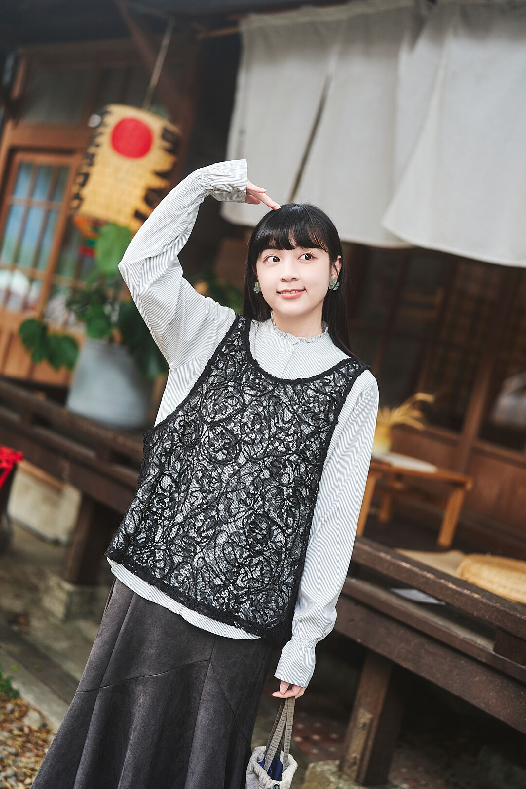 (限量)米蘭窗！2way刺繡拉塞爾蕾絲背心(兩色-濃黑)