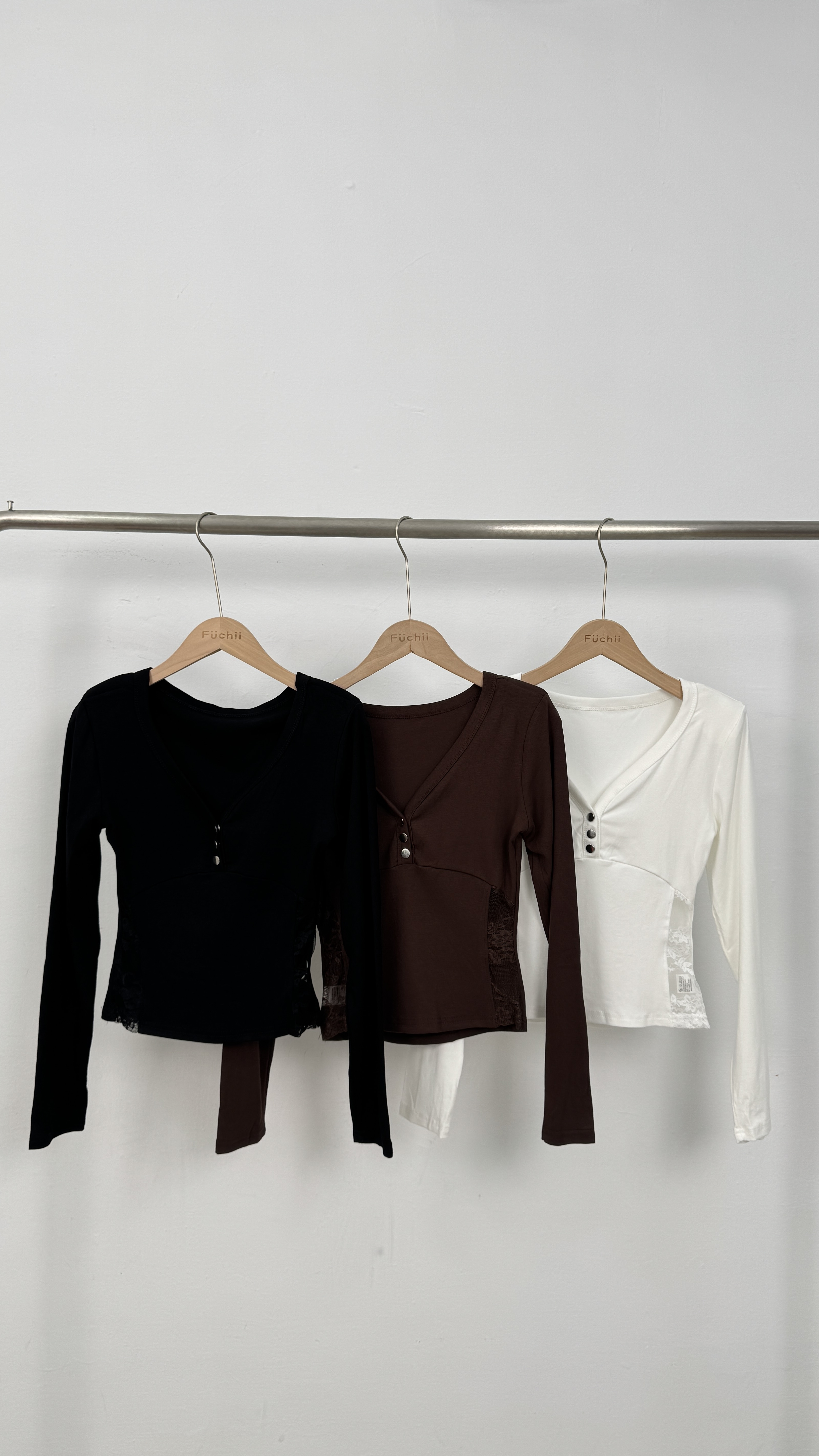 NEW側邊蕾絲鈕扣長袖