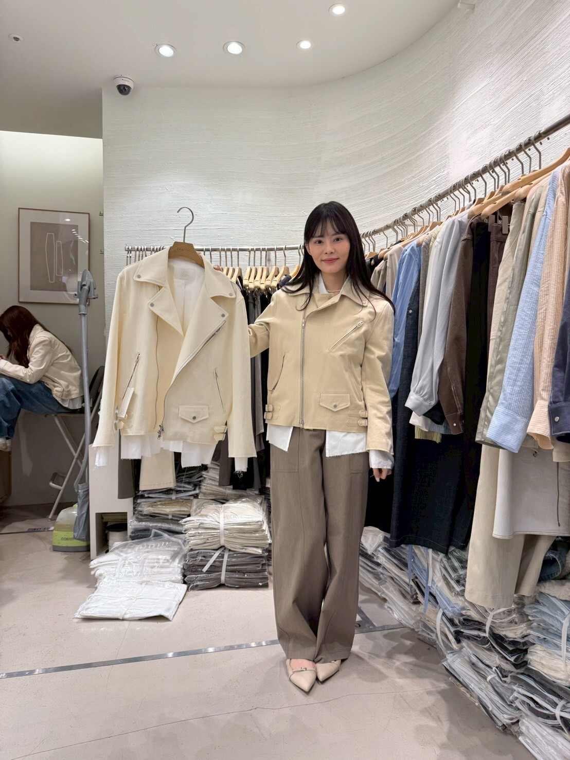 2B6006 仿麂皮皮扣拉錬騎士外套