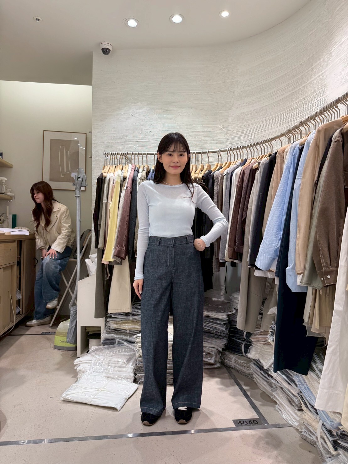 2B6021 超顯高氣質牛仔休閑褲