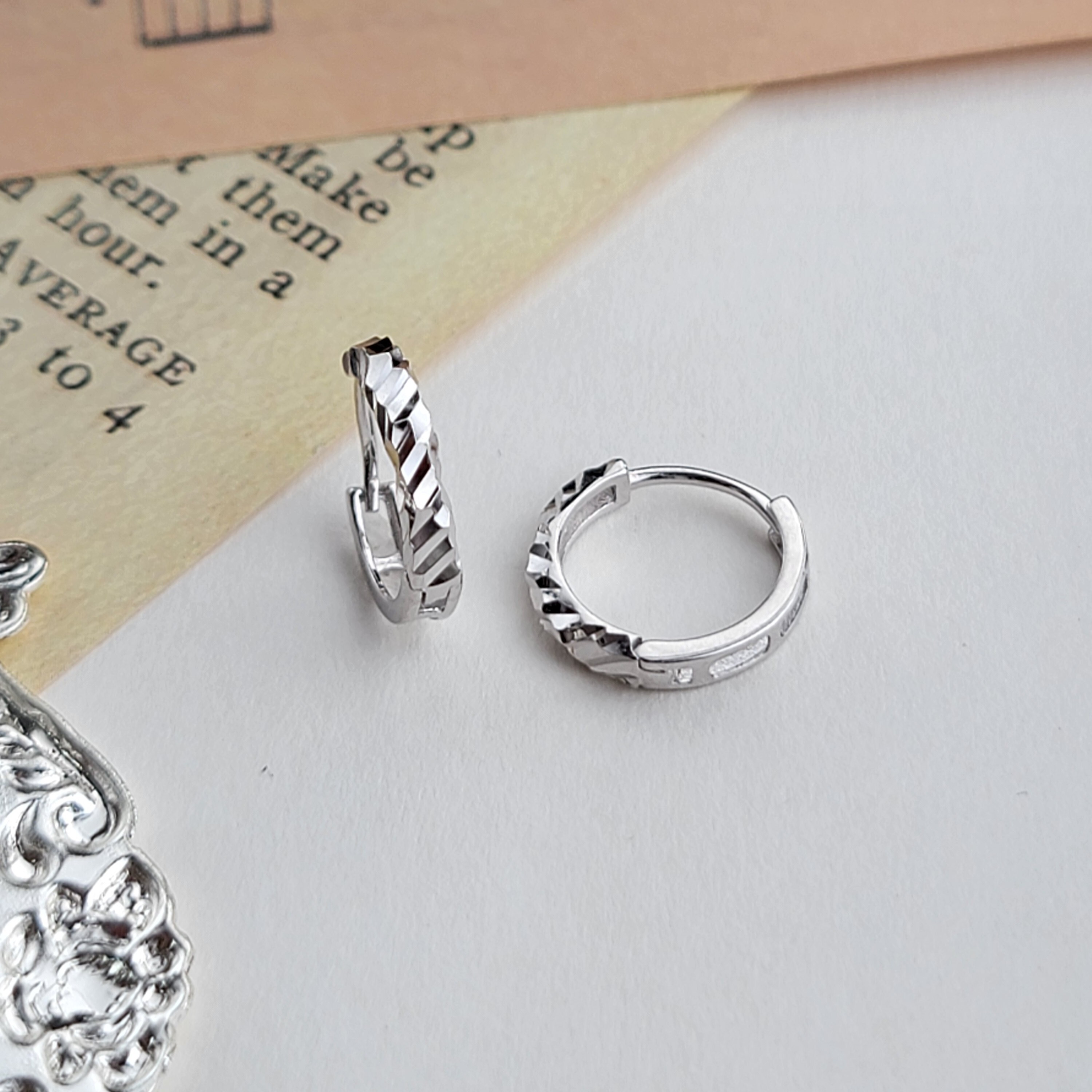 【me.luxe】SV斜紋圈圈耳環