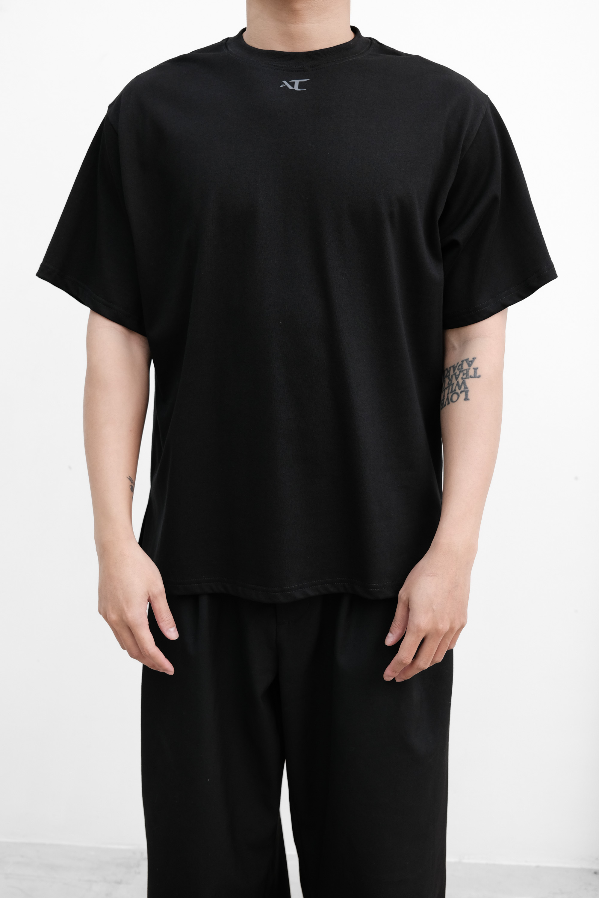 Anonymous Talking｜S26-SS02 – Pleated Tee (Black)