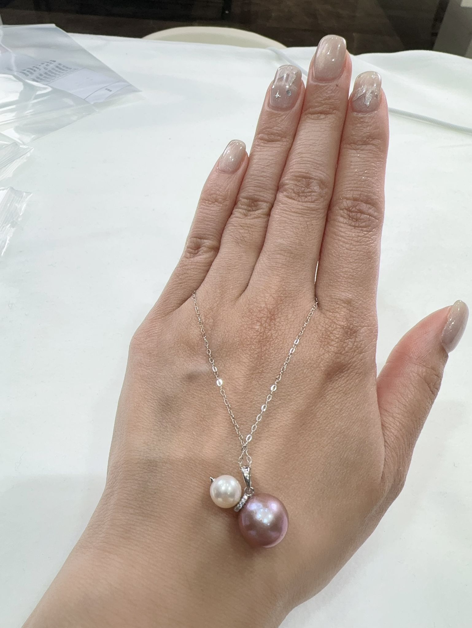 C20 雙珍珠葫蘆吊墜【送銀鏈】 (DSDZ073HZ-599)$498