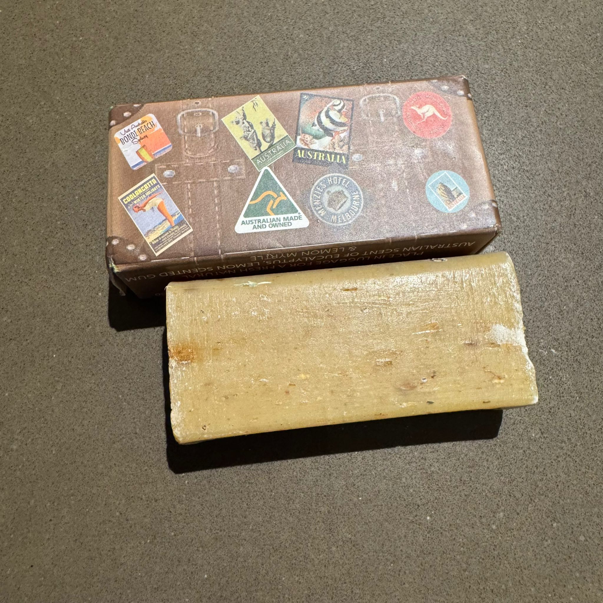 AUS-BBG0320-348 Suitcase Scent Freshener 1 pk boxed【買一送一】 (A48)