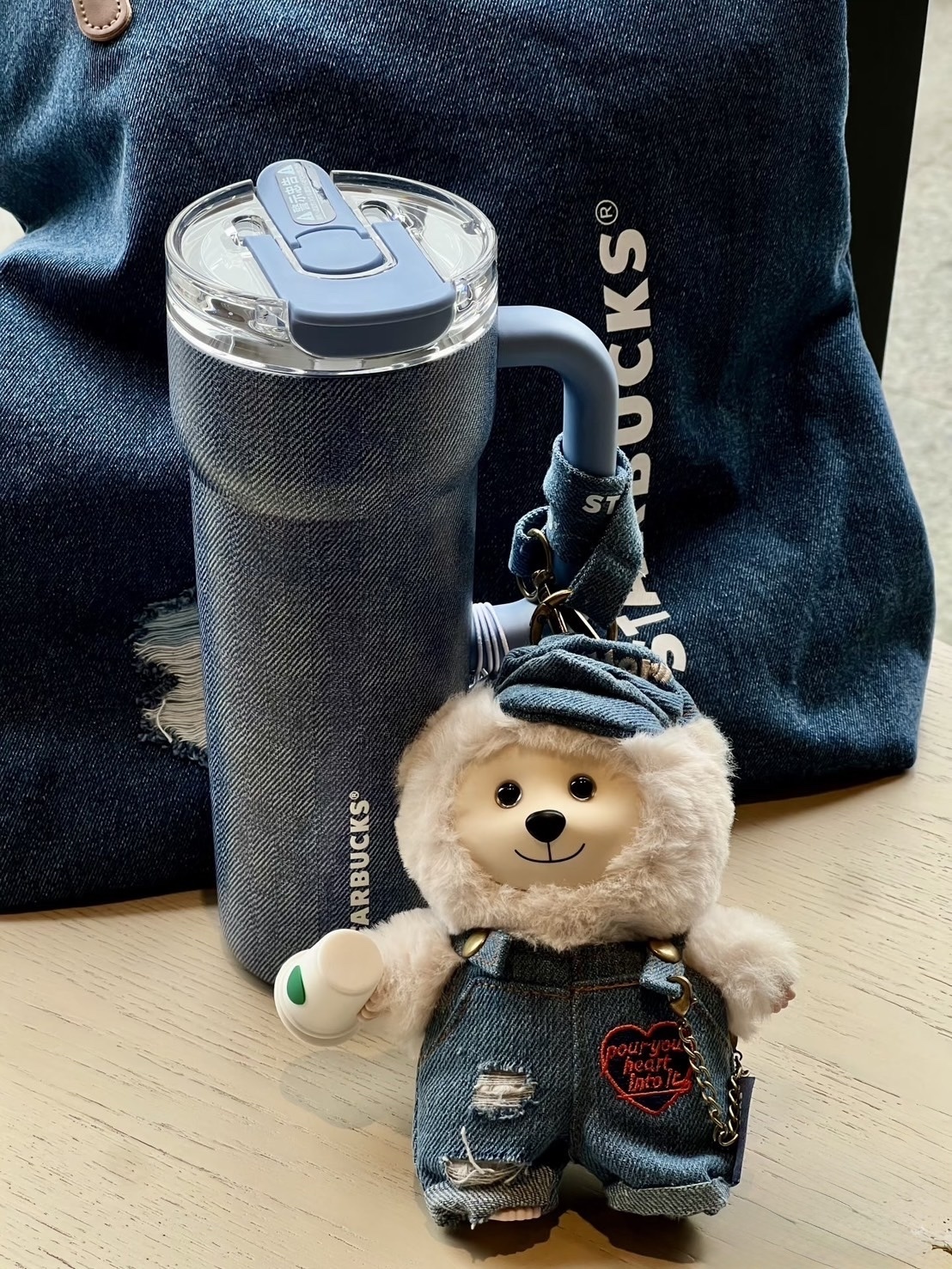 （預購）STARBUCKS 丹寧星咖系列  不鏽鋼隨行杯&熊熊店長掛飾