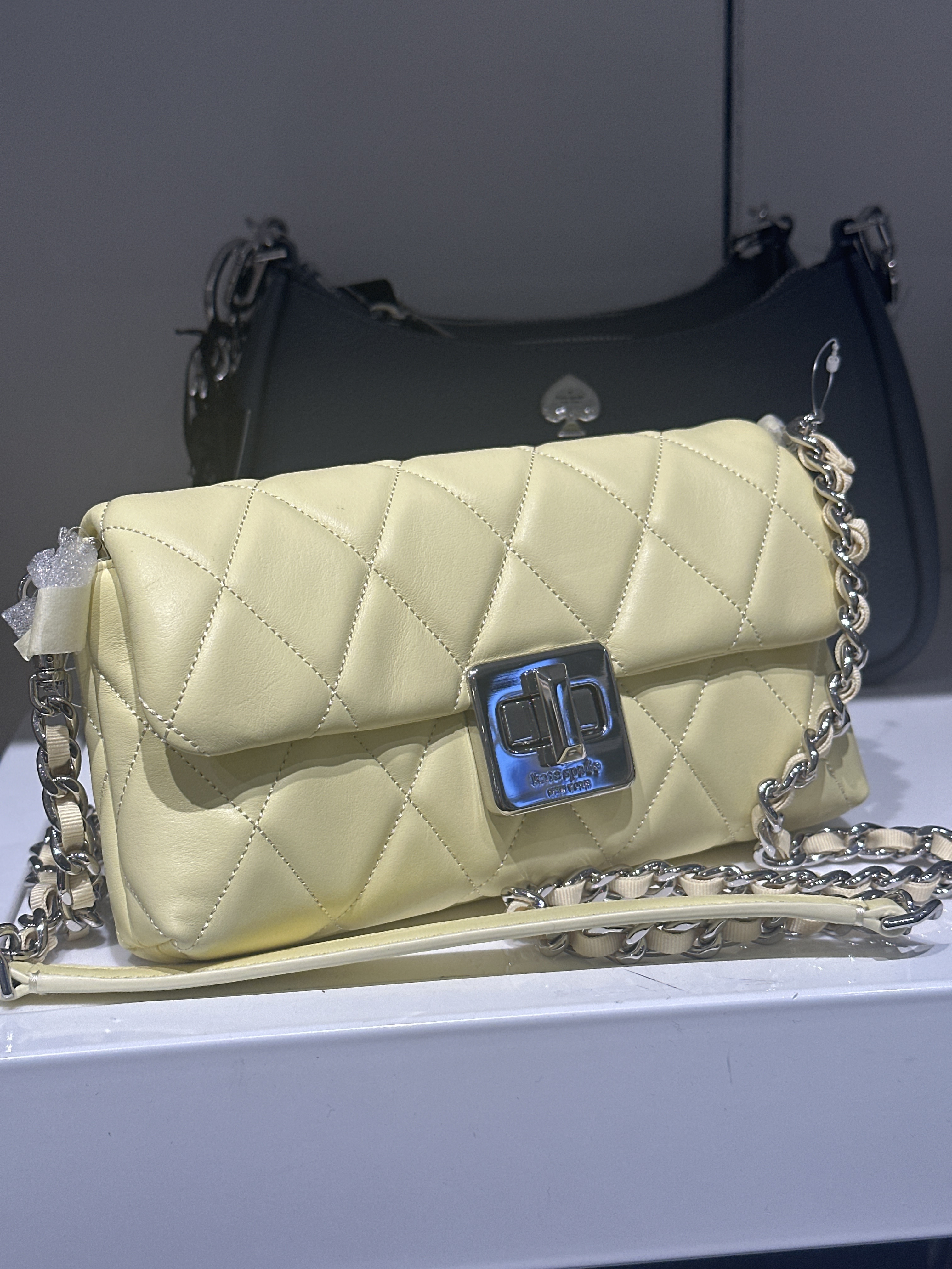 RQ161 KS 黃色間線迷你斜背包 Carey Quilted Mini Crossbody