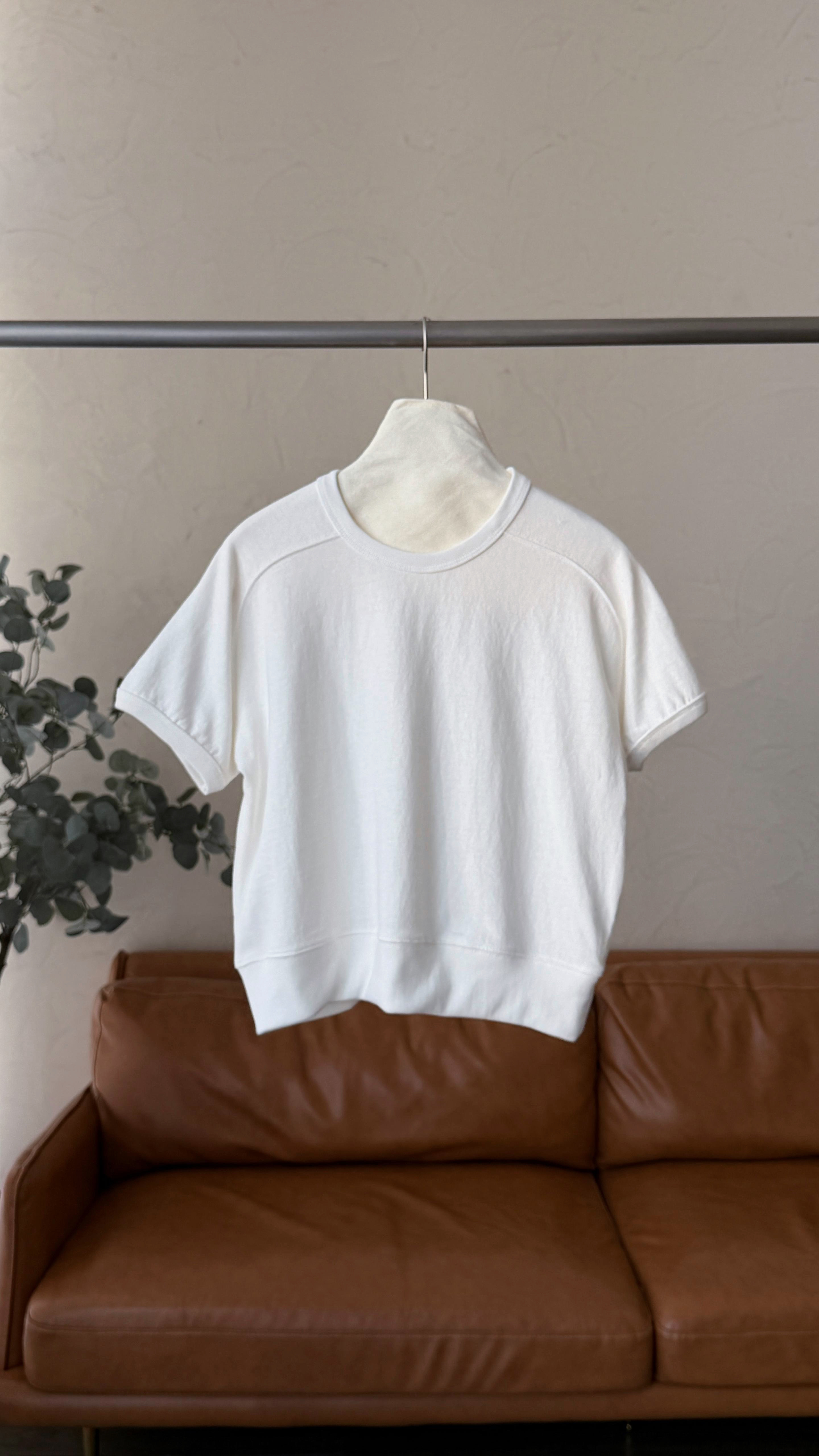 KR494 純色顯瘦肩線CROP TEE-2色