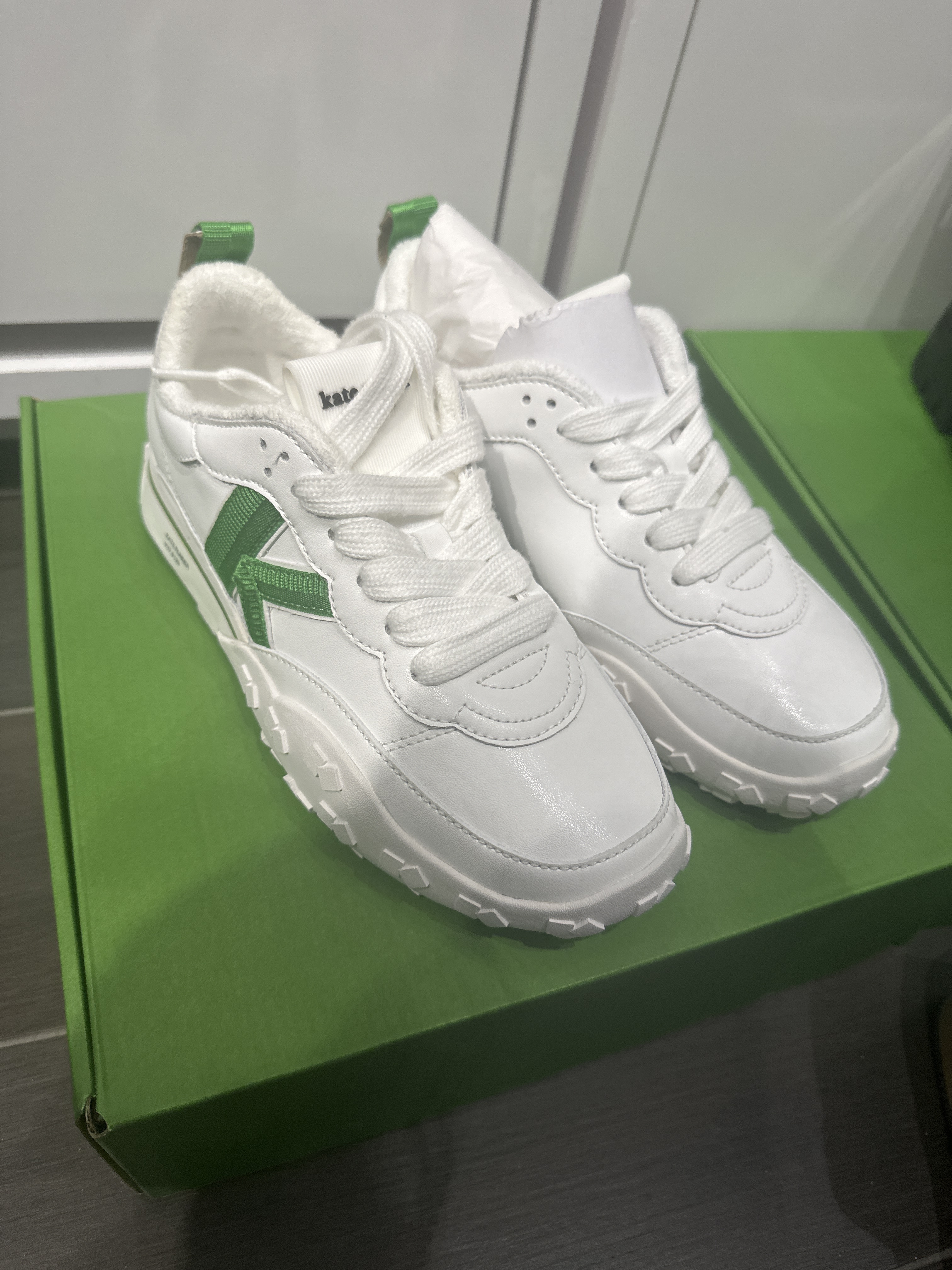 RQ112 KS 白色波鞋 配綠色logo K As In Kate Sneakers