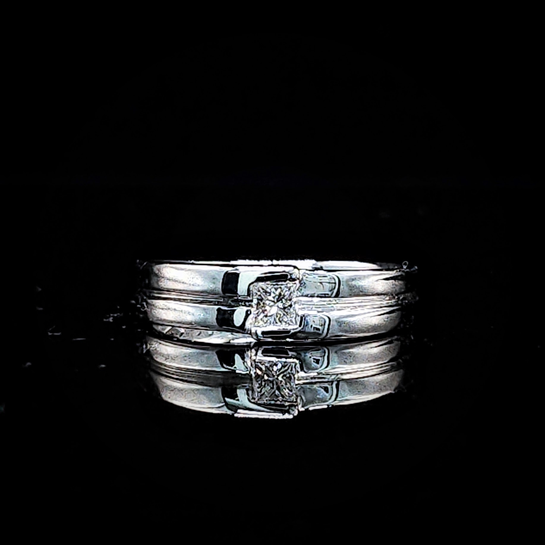 全新18K白金【單粒10份方形鑽石】戒指