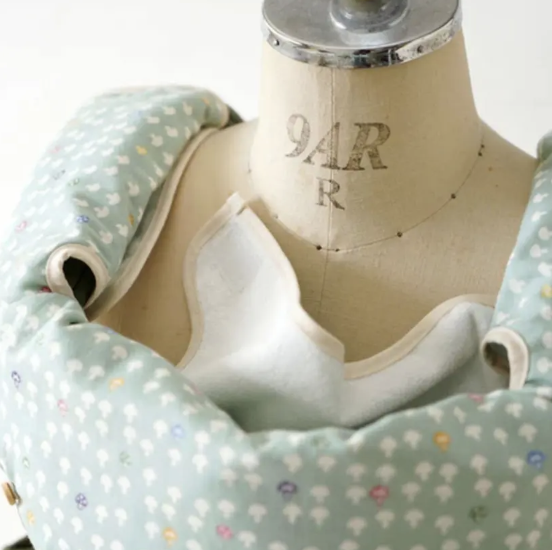 10MOIS Hoppetta 彩色蘑菇揹帶環繞咬咬布